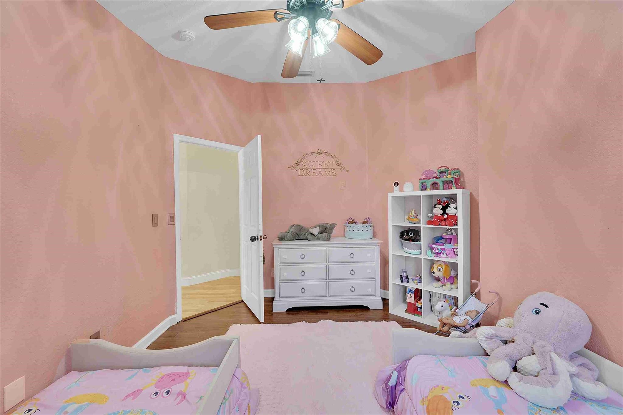 5640 NW 120th Ter 5640