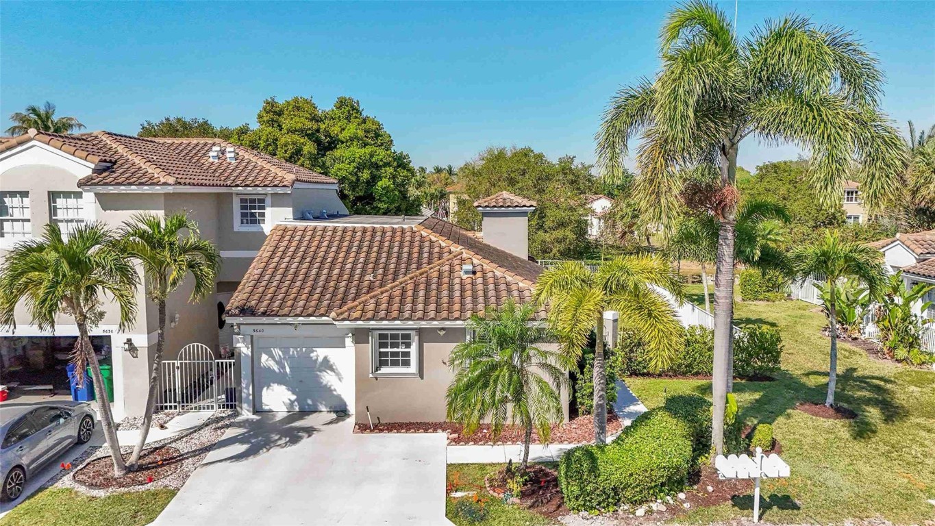 5640 NW 120th Ter 5640