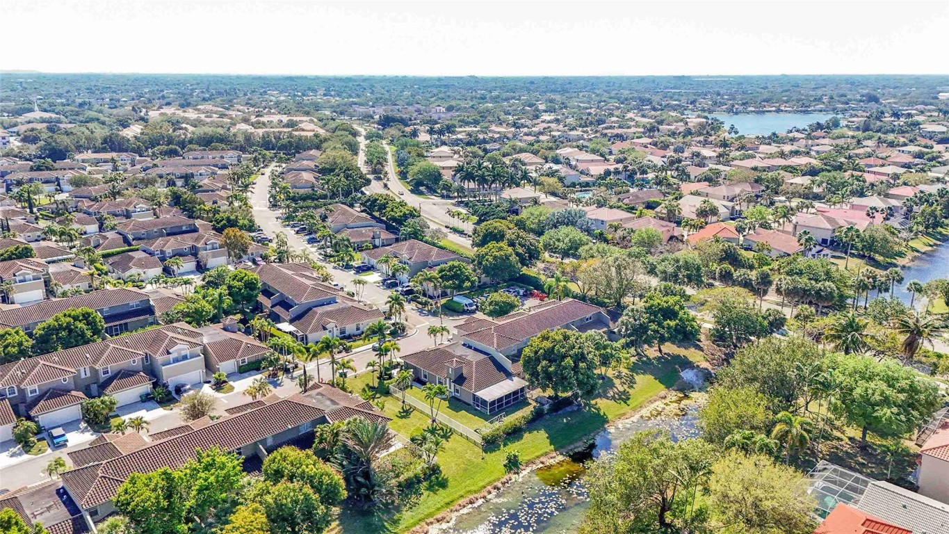 5640 NW 120th Ter 5640