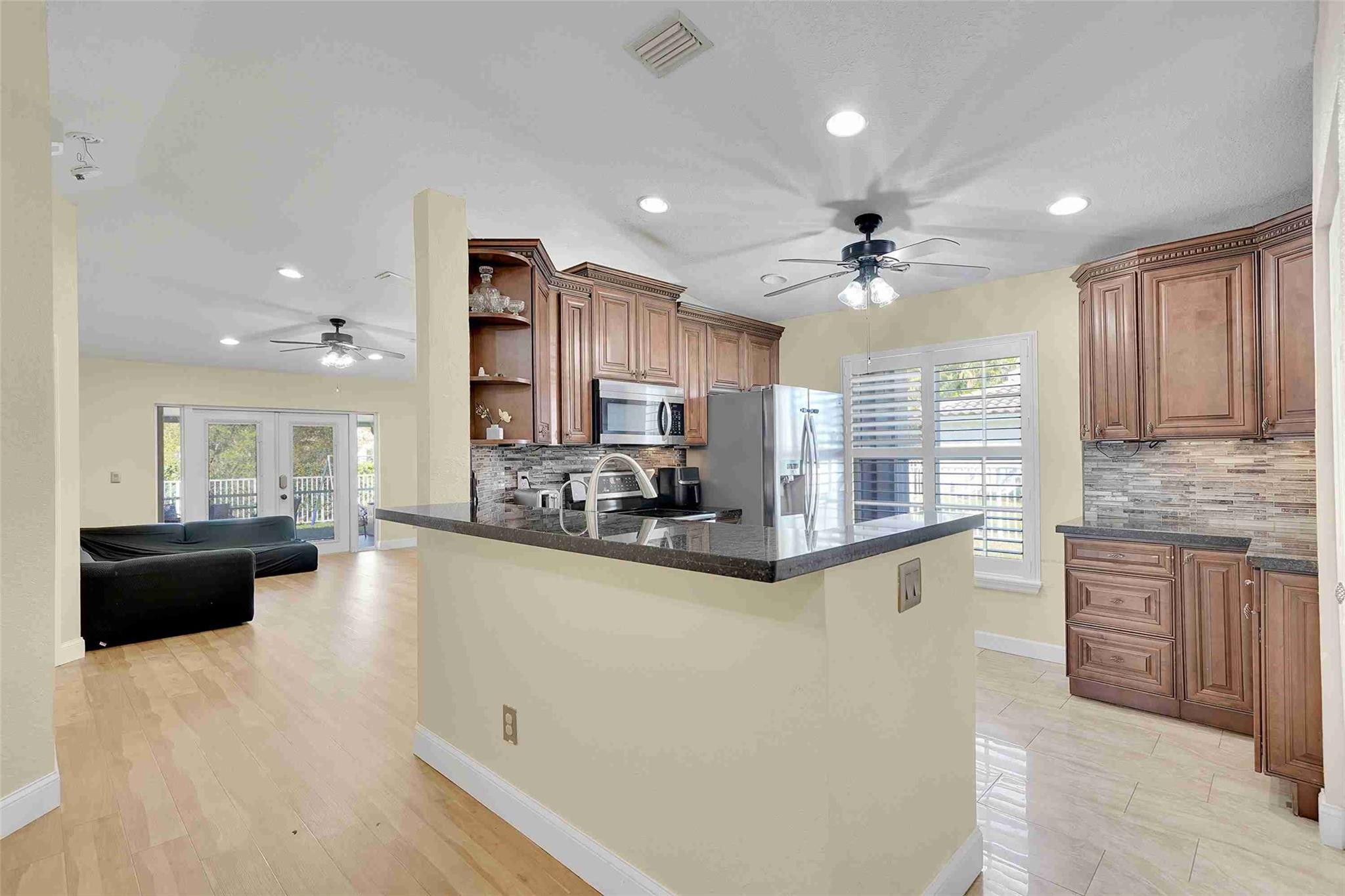 5640 NW 120th Ter 5640