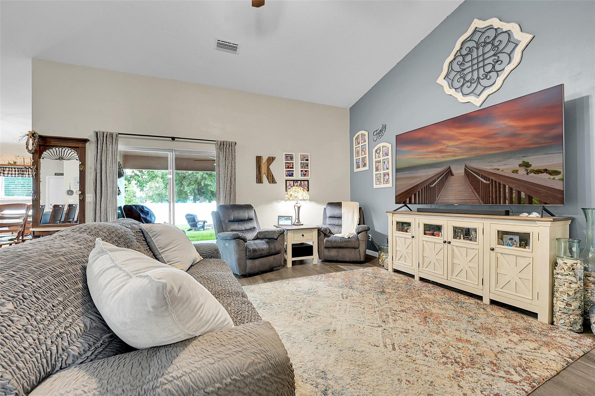 1896 SW Kimberly Ave