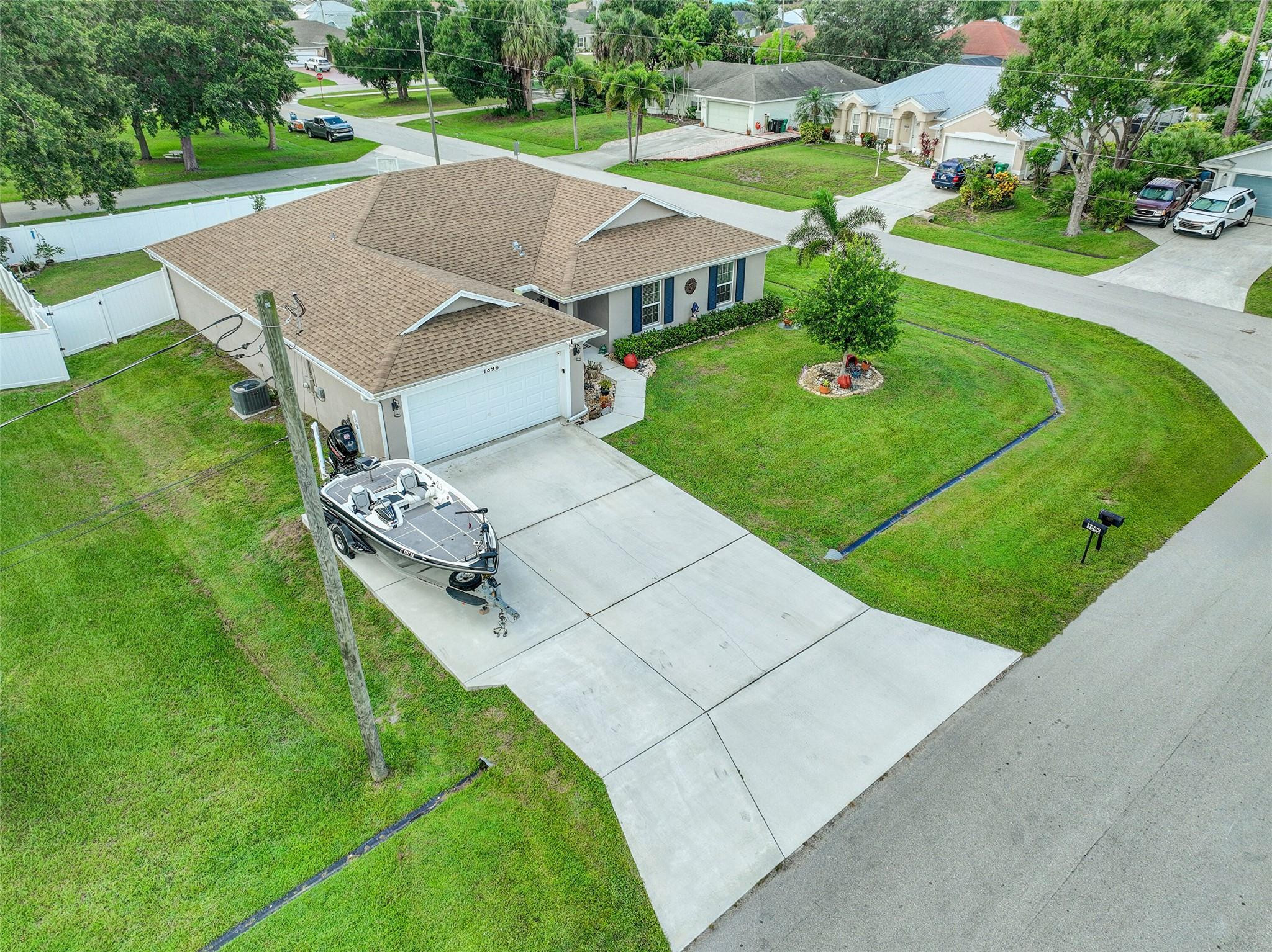 1896 SW Kimberly Ave