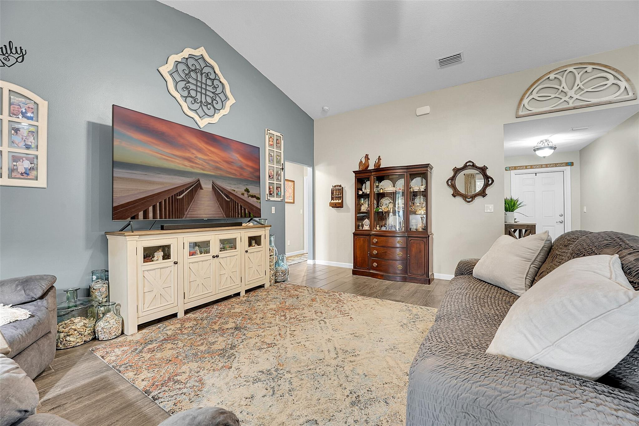 1896 SW Kimberly Ave