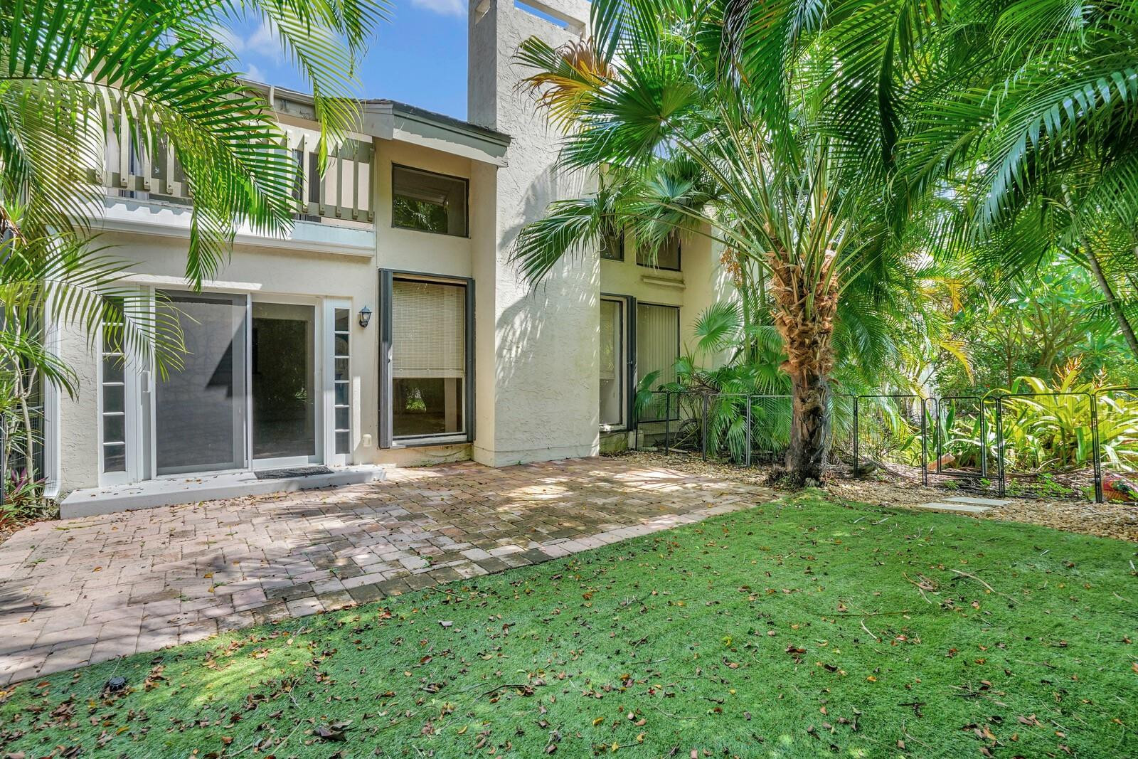 6012 Glendale Dr