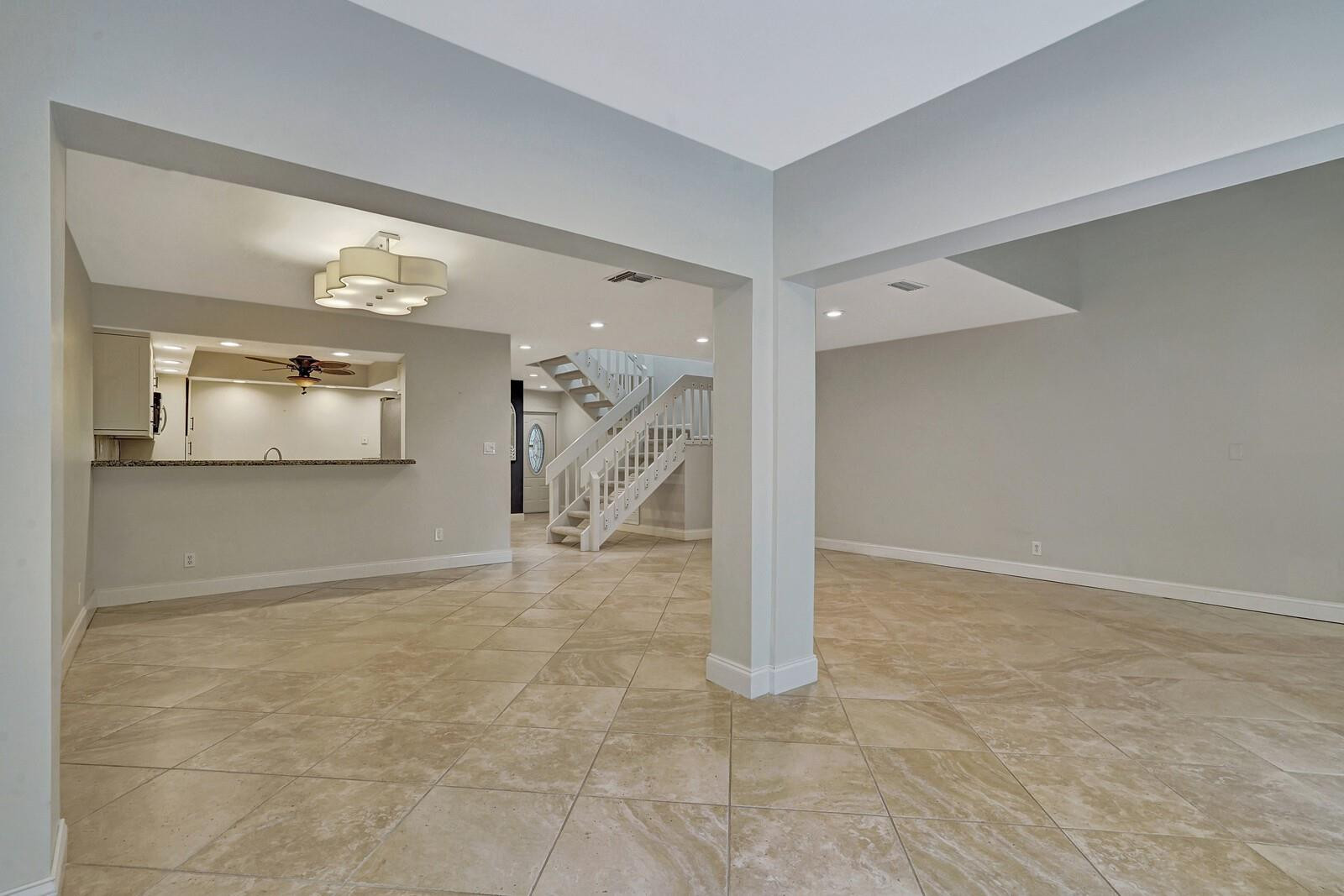 6012 Glendale Dr