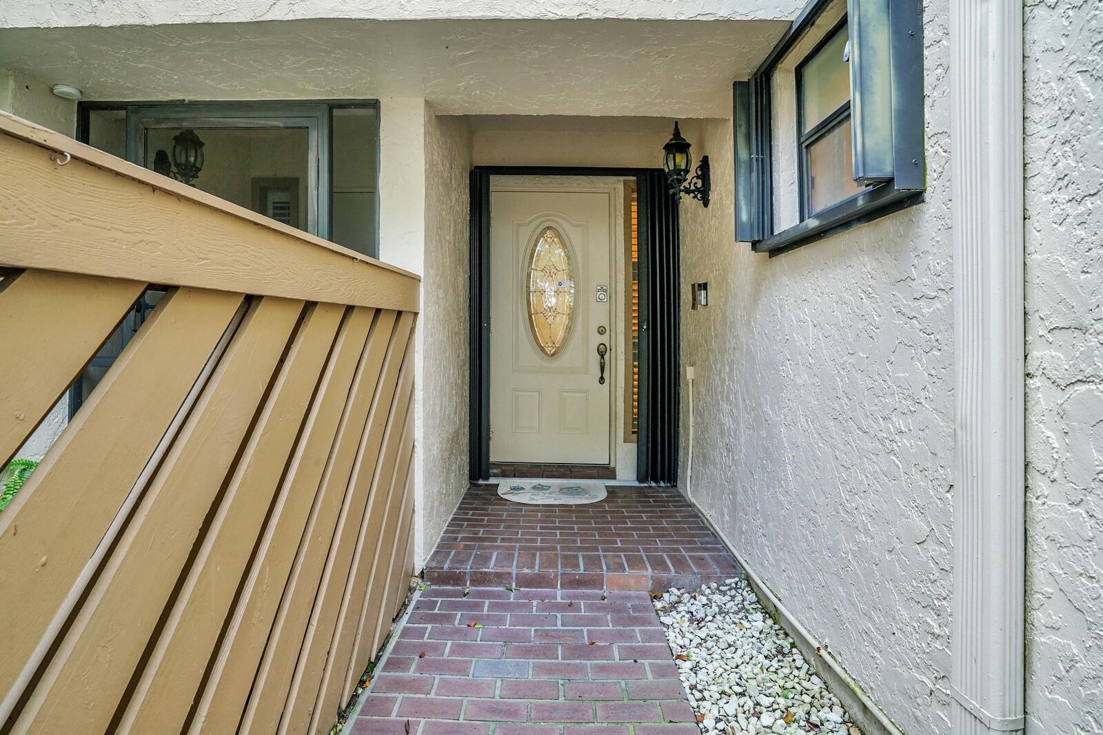 6012 Glendale Dr