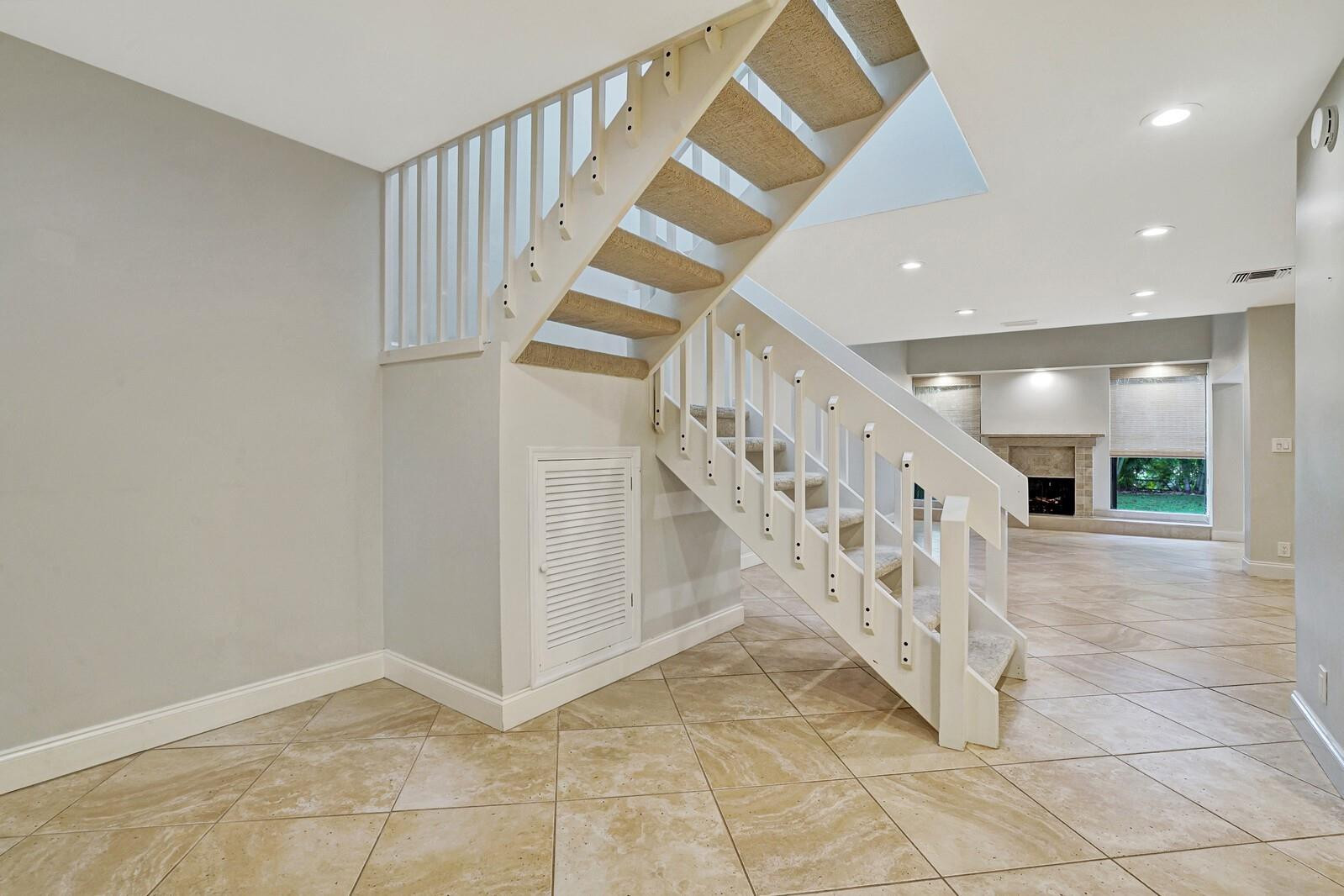 6012 Glendale Dr