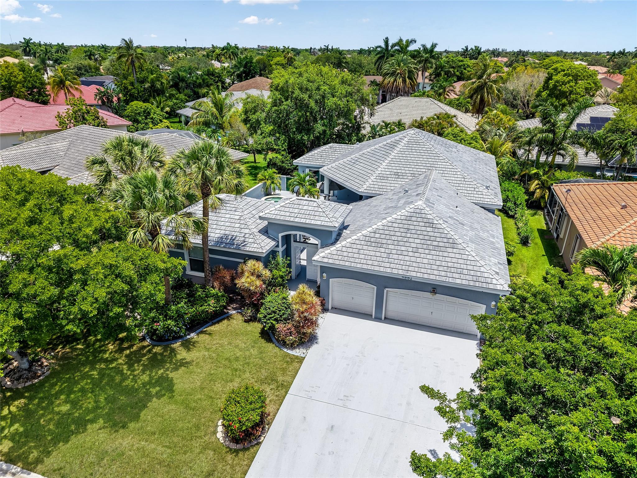 4862 KENSINGTON CR