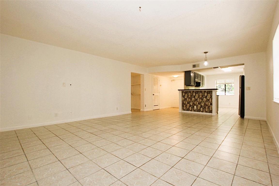 8795 NW 35th St 8795