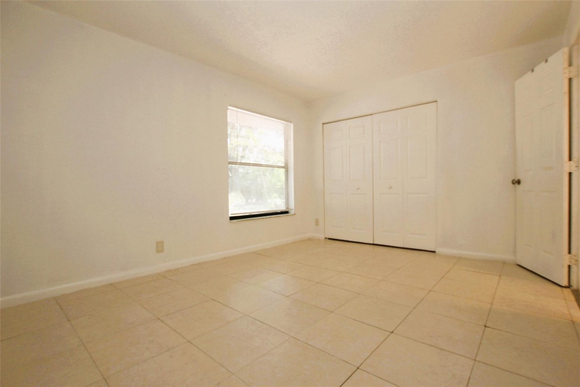 8795 NW 35th St 8795