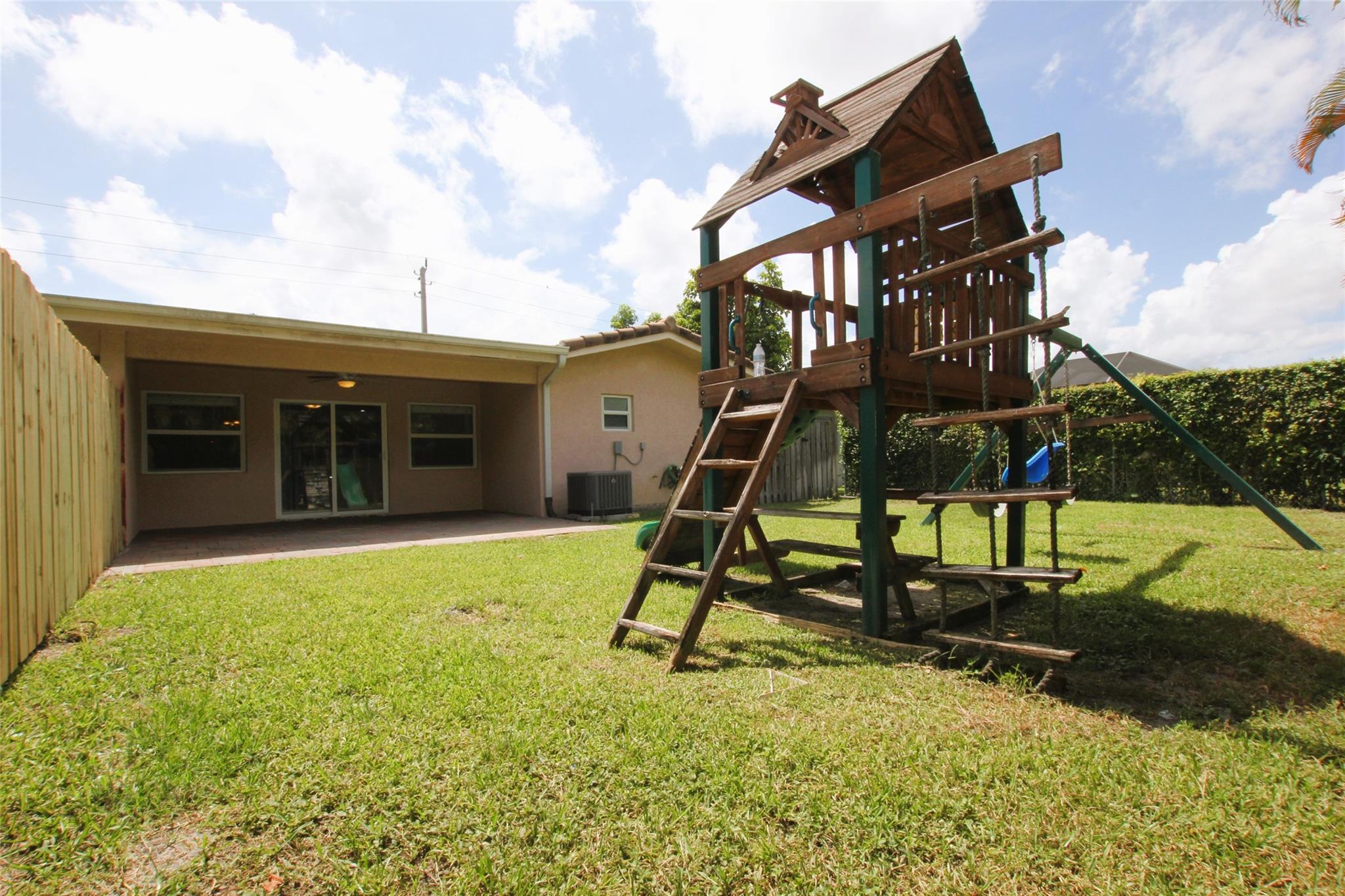 4261 NW 110TH AVE North