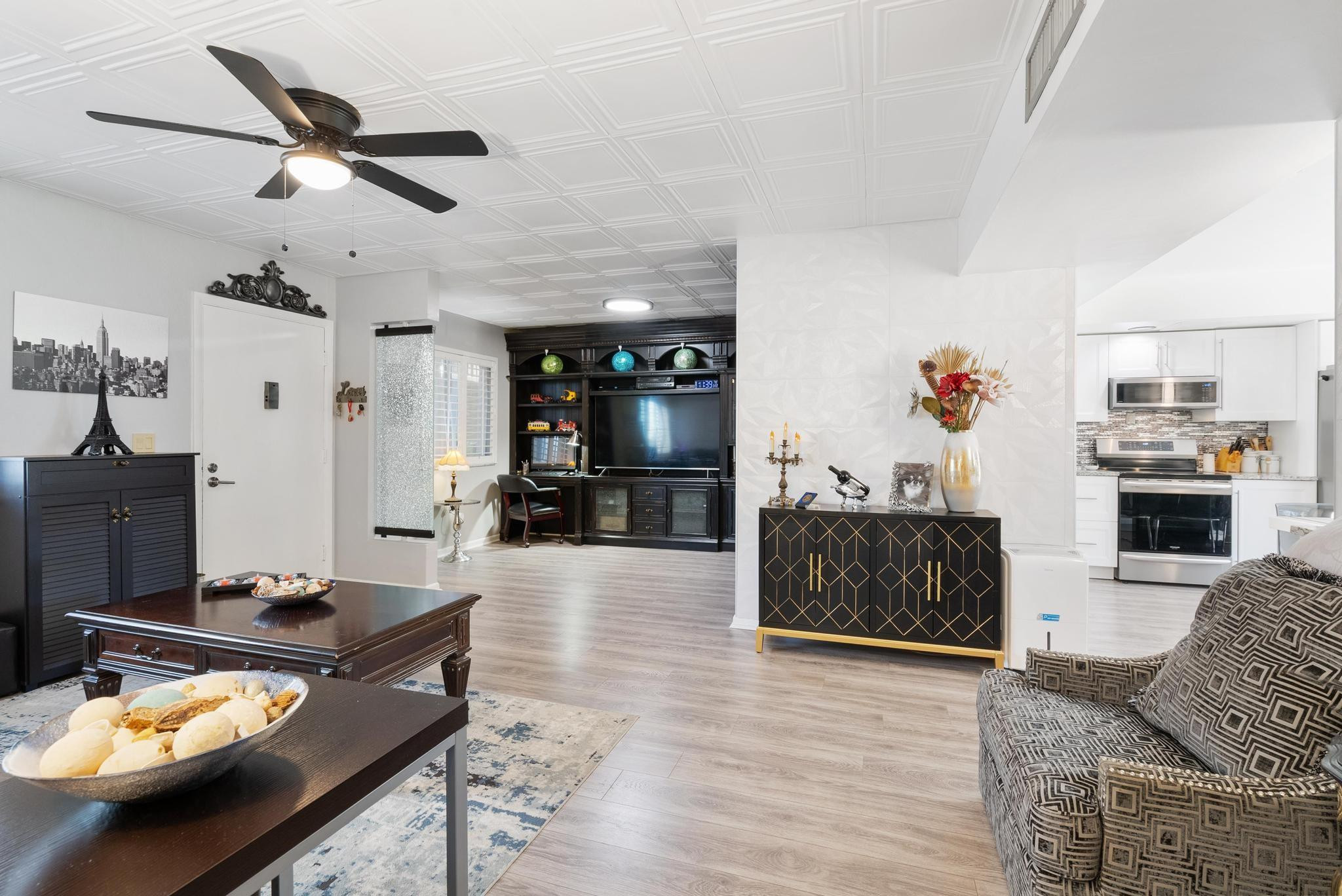 5220 E Las Verdes 118