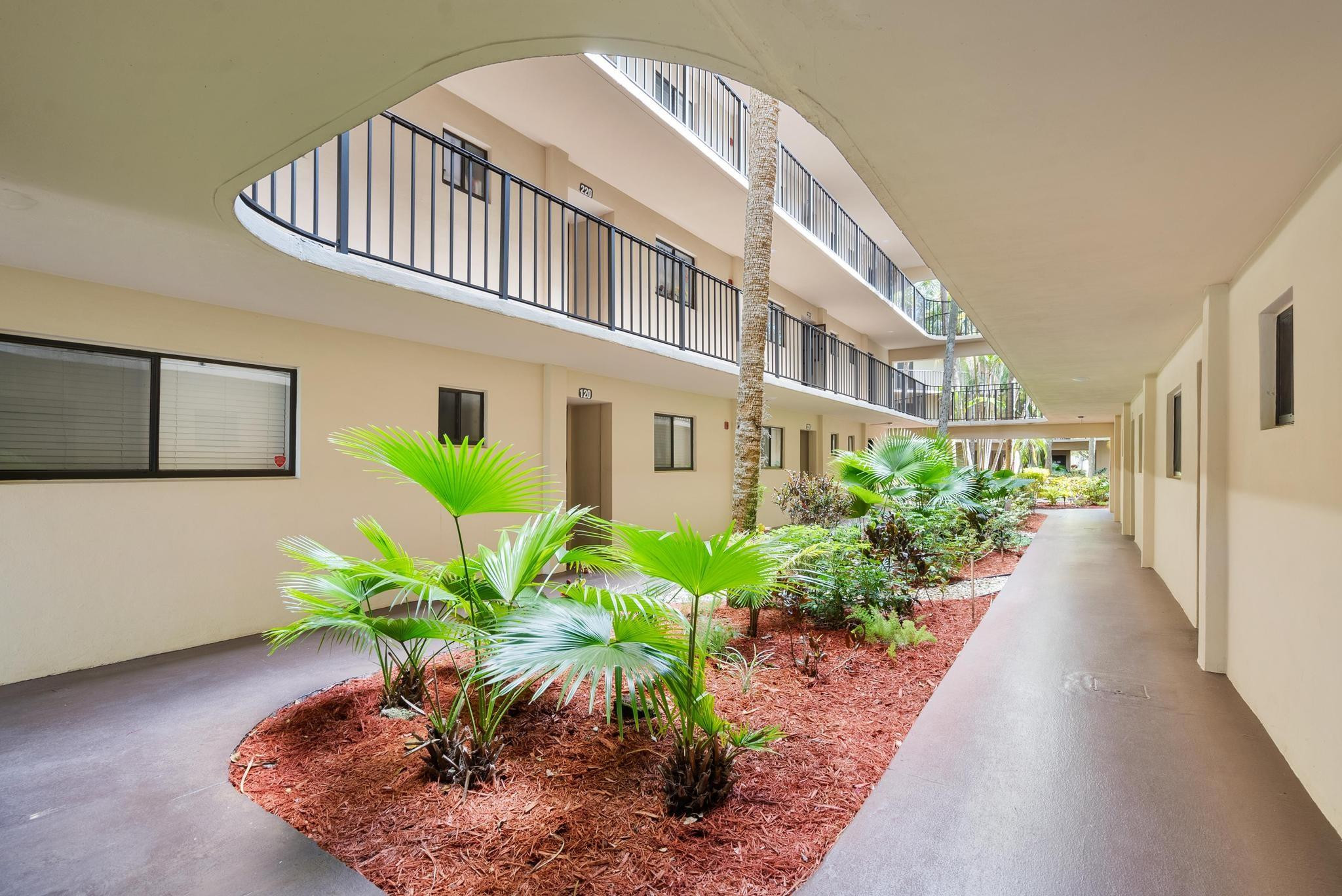 5220 E Las Verdes 118