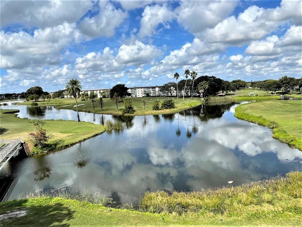 4701 Martinique Dr B2