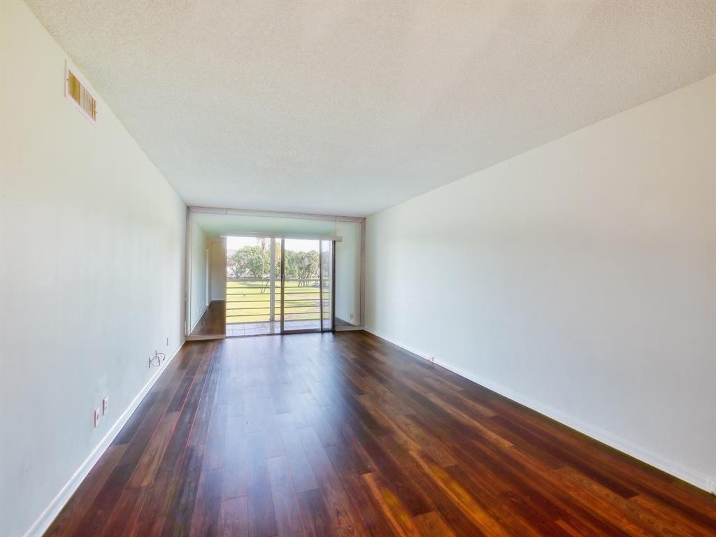 4701 Martinique Dr B2