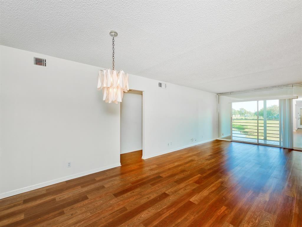 4701 Martinique Dr B2