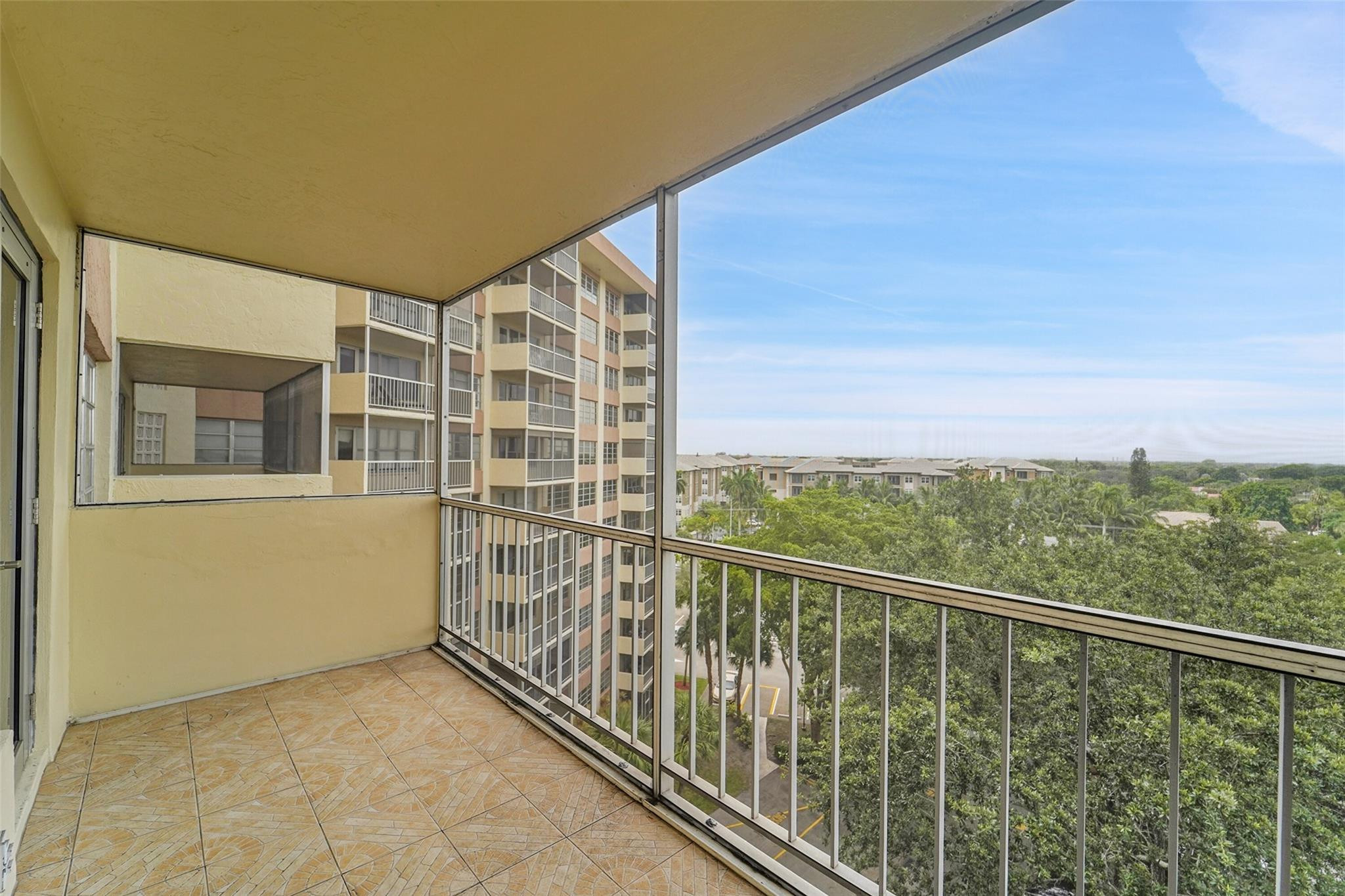 10777 W Sample Rd 805