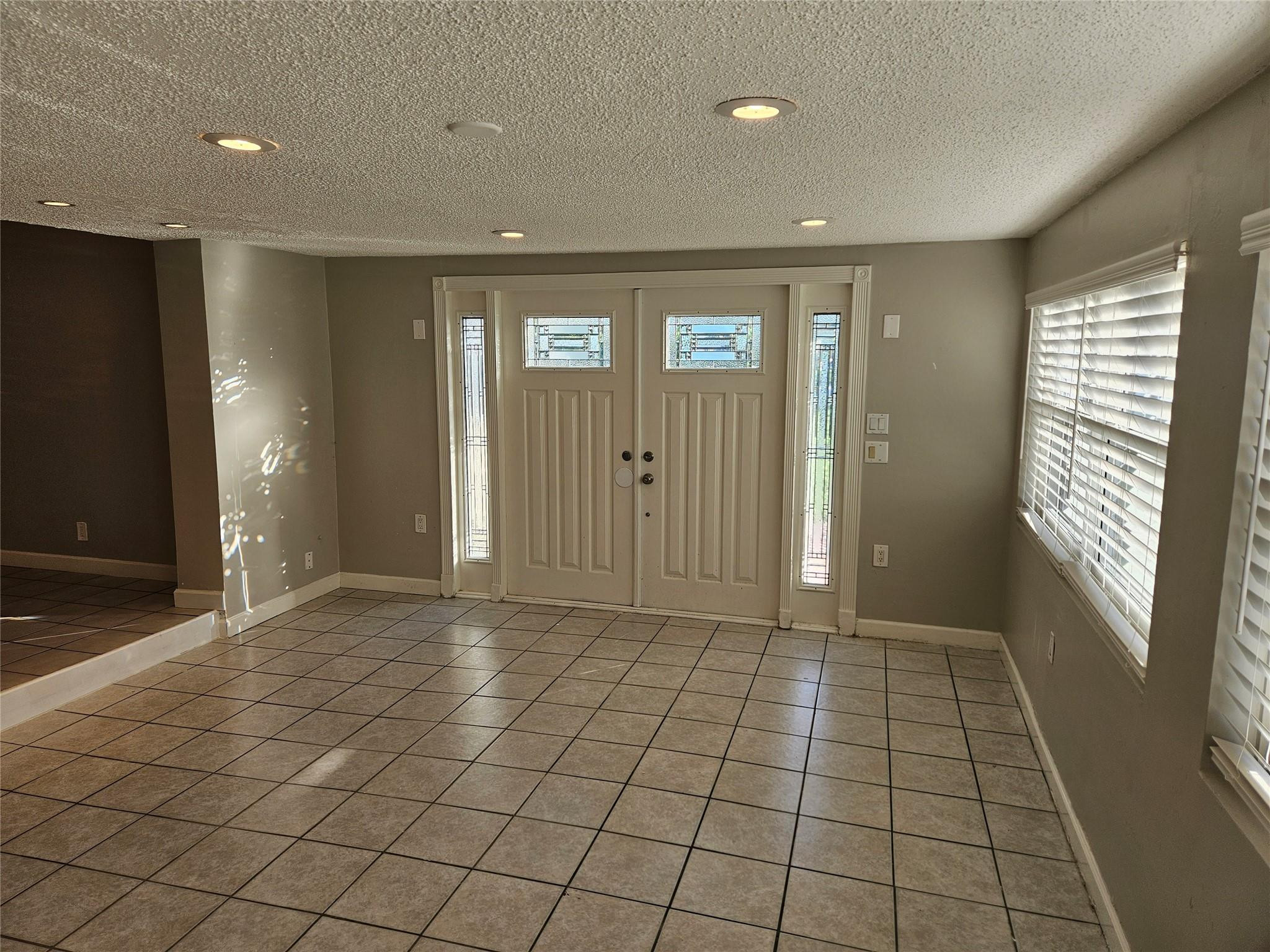 2586 NW 58th Ave
