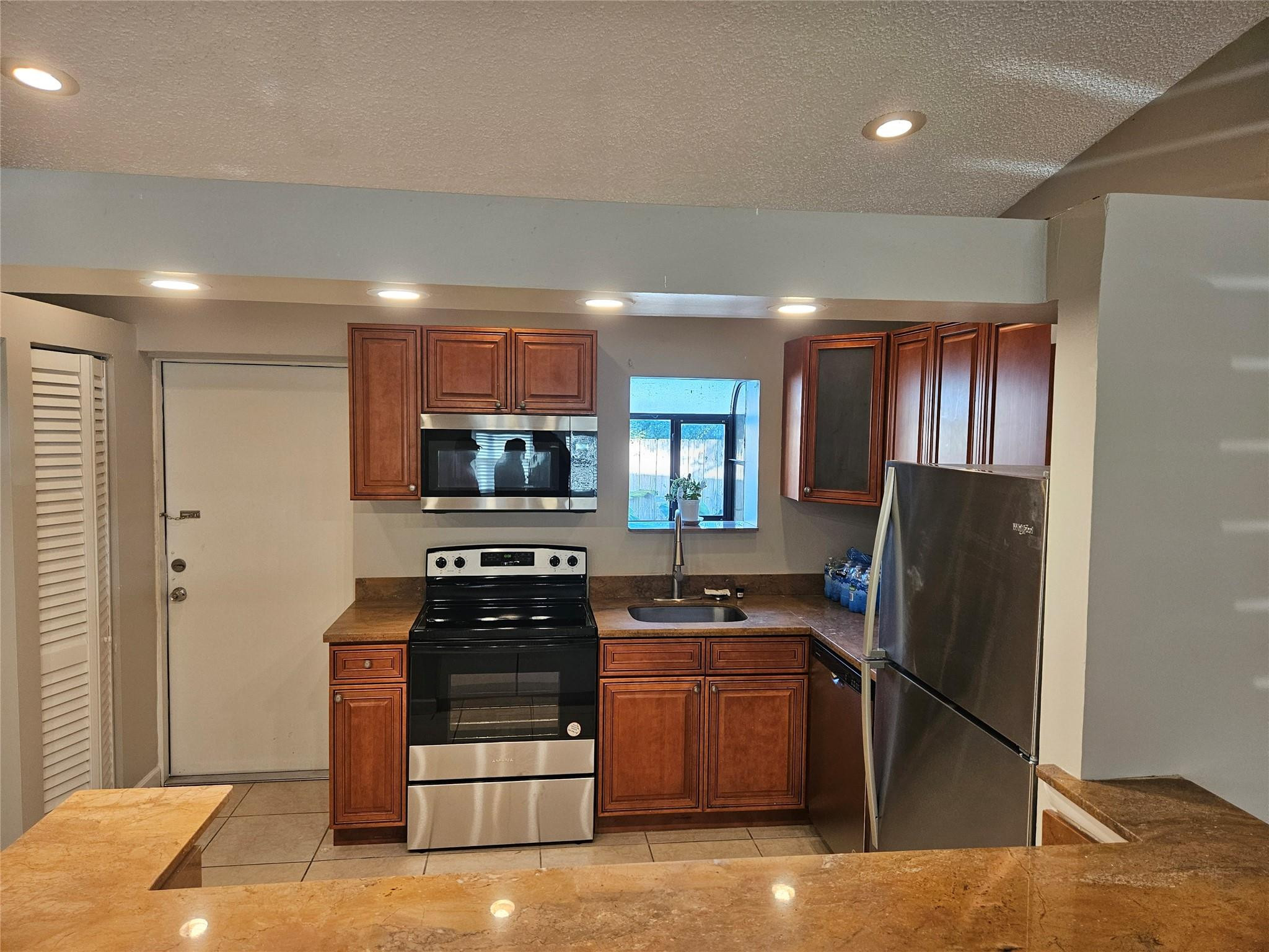 2586 NW 58th Ave
