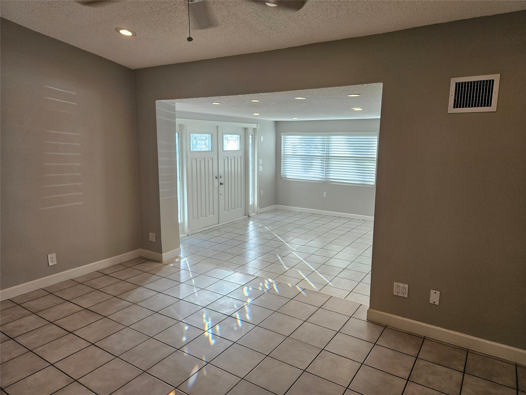 2586 NW 58th Ave