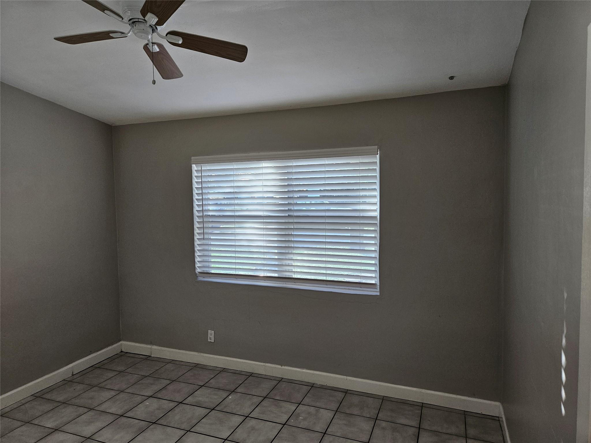 2586 NW 58th Ave