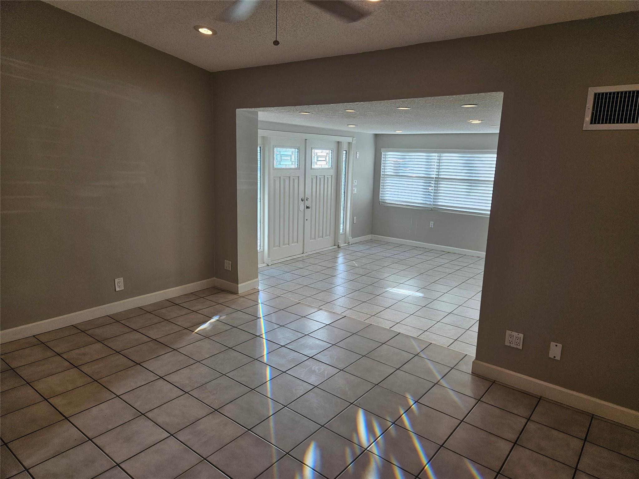 2586 NW 58th Ave