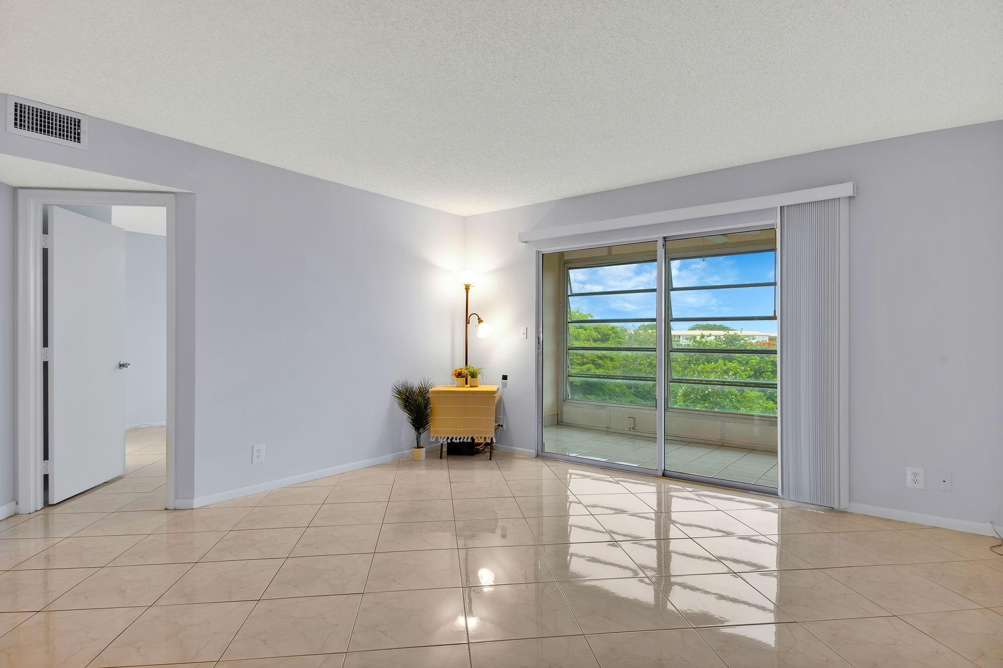 1606 Abaco Dr E4