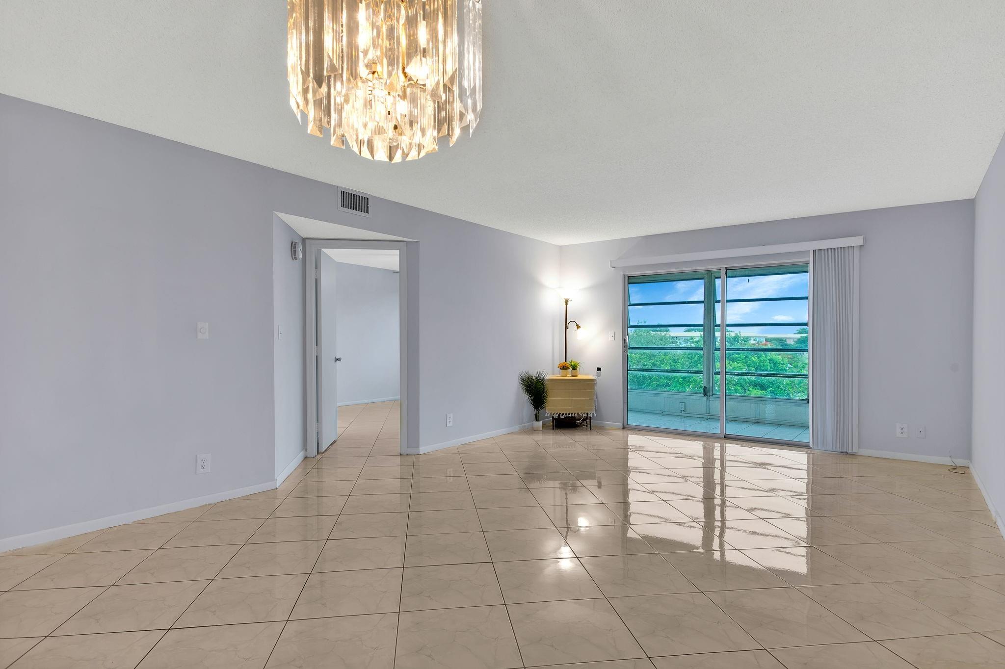 1606 Abaco Dr E4