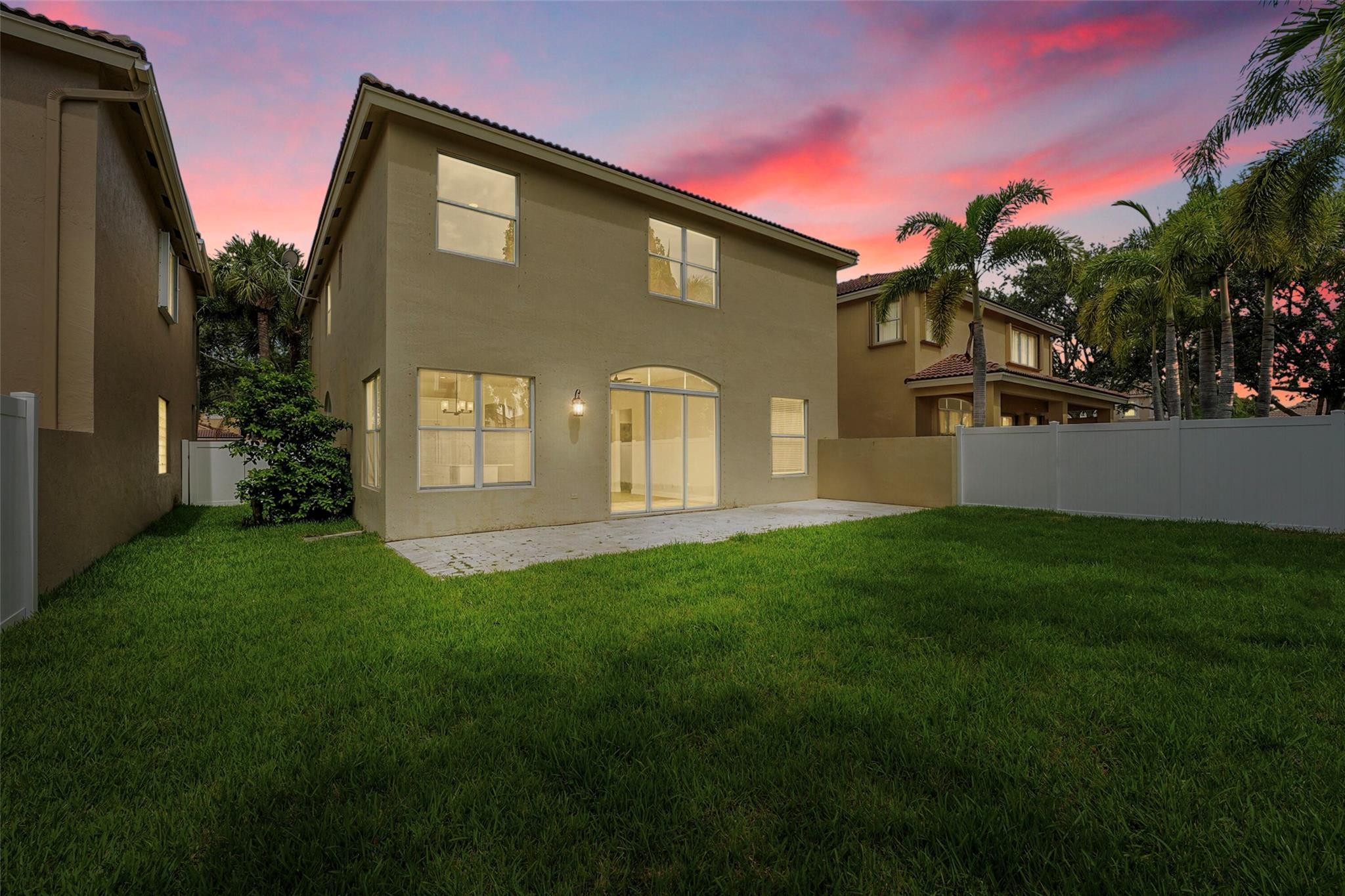 5056 Sancerre Cir