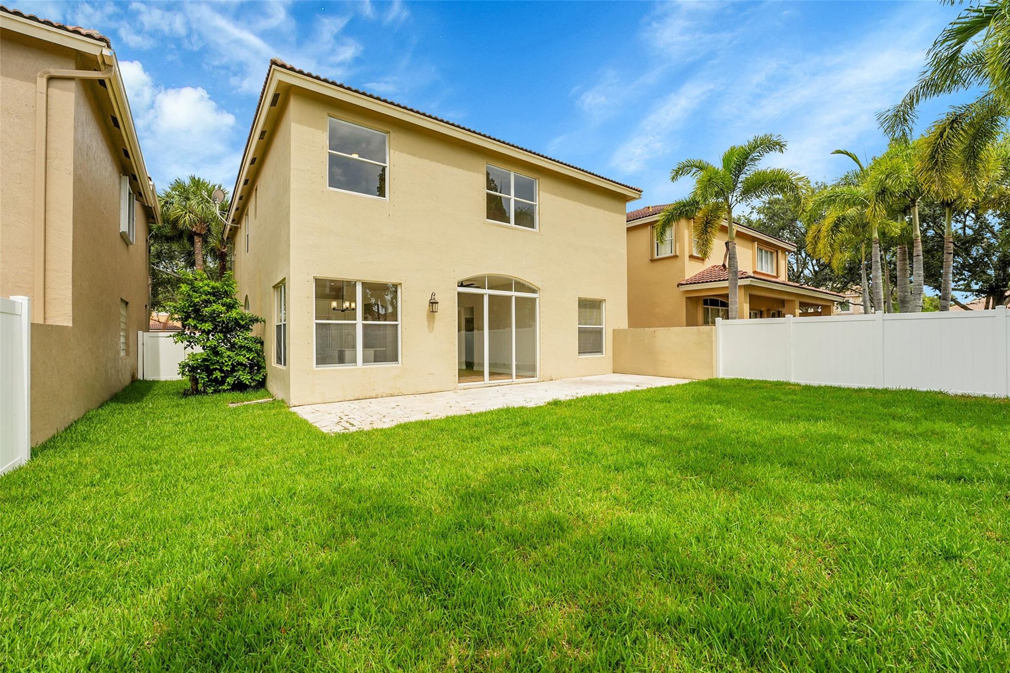 5056 Sancerre Cir