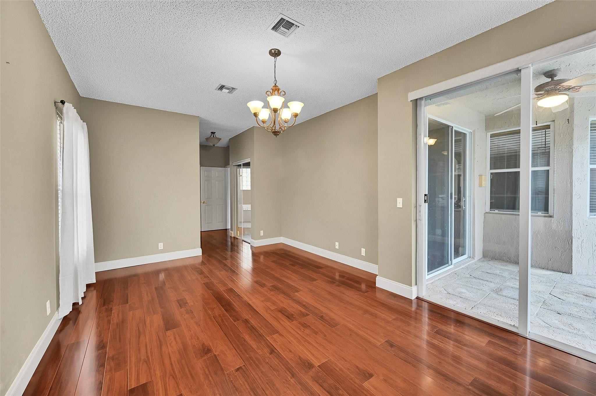 6384 NW 43 Terrace