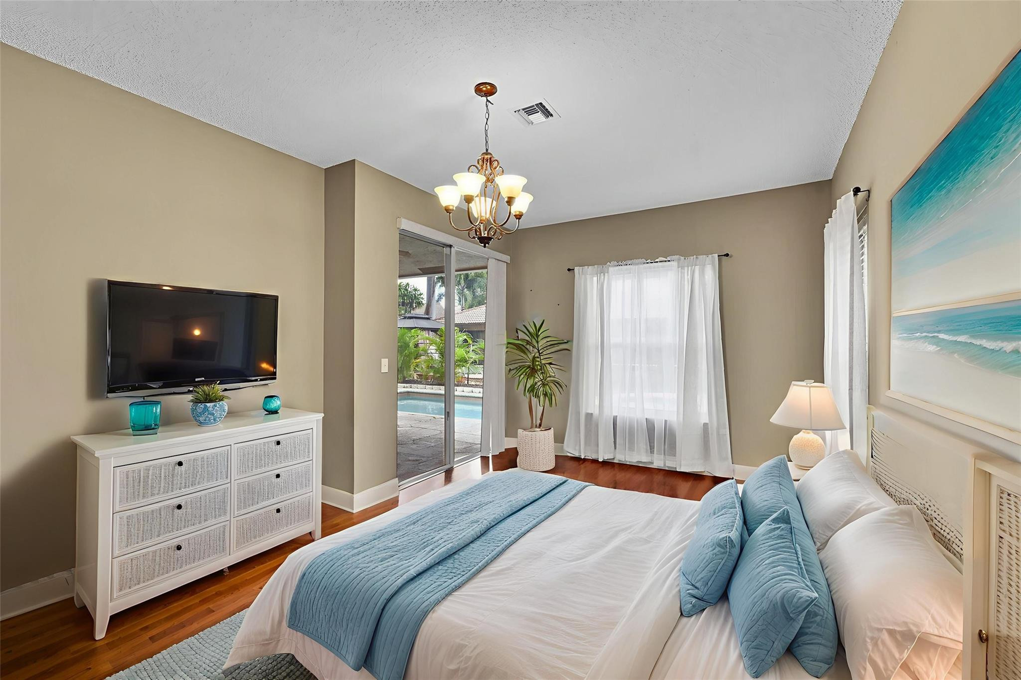 6384 NW 43 Terrace