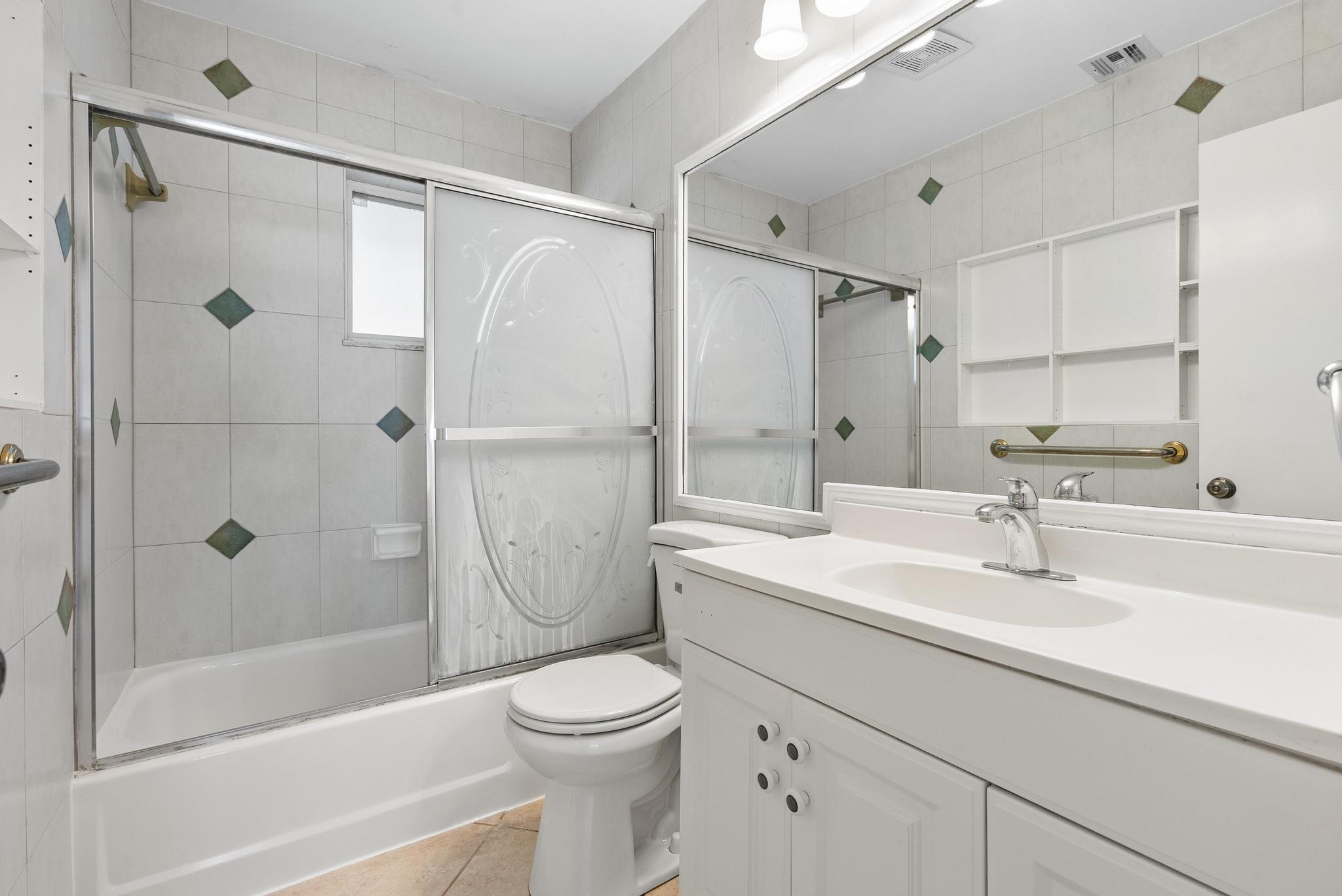 240 NW 24TH CT