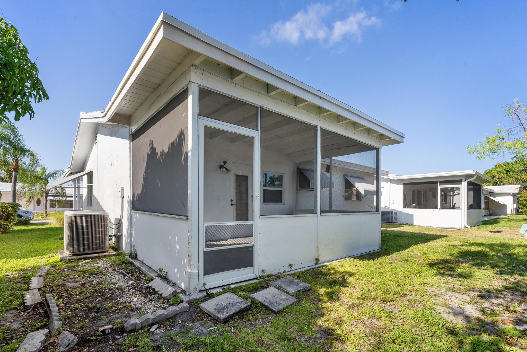 240 NW 24TH CT