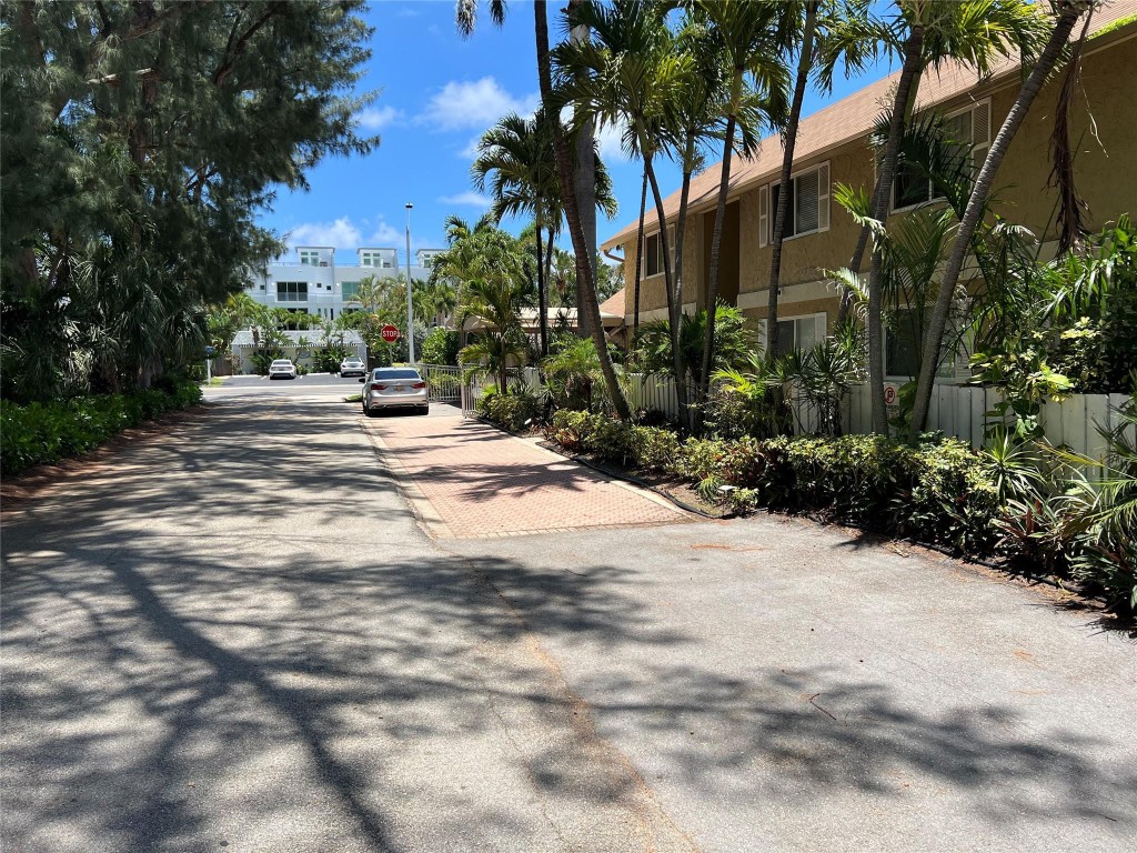 701 S Ocean Blvd 701-A