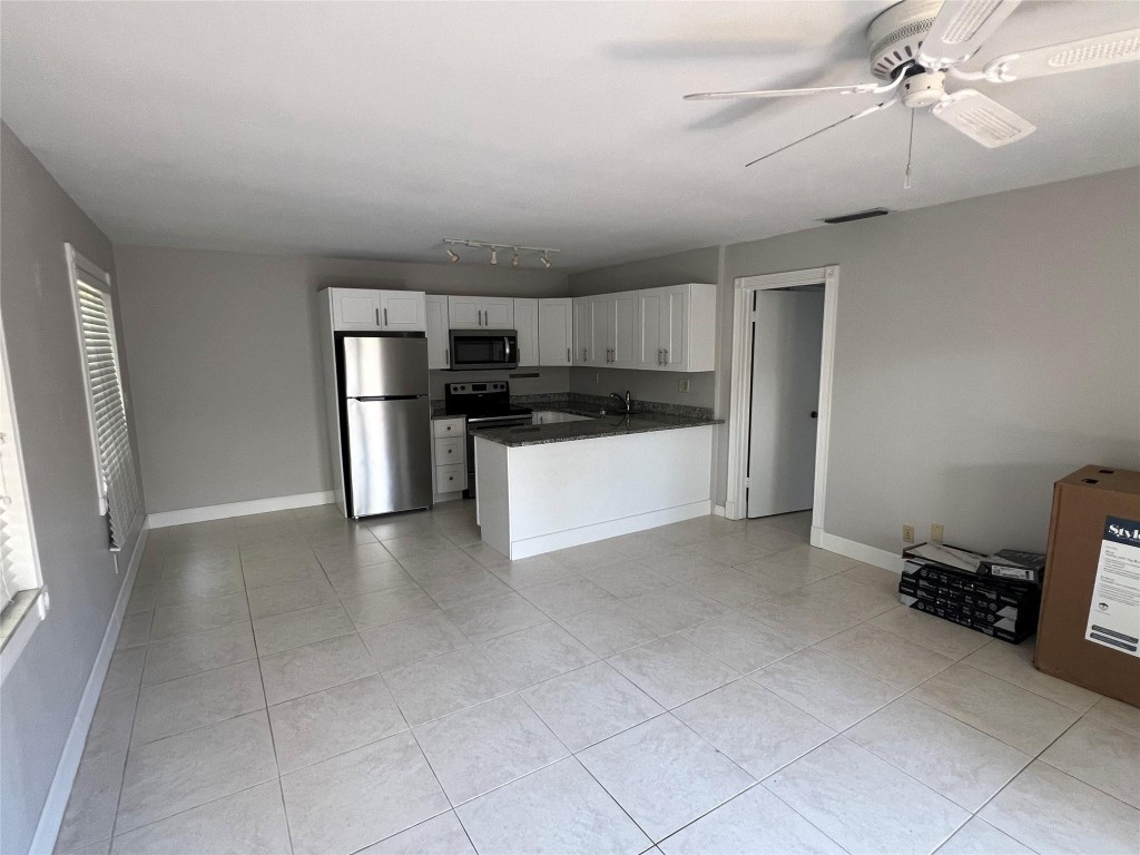 701 S Ocean Blvd 701-A