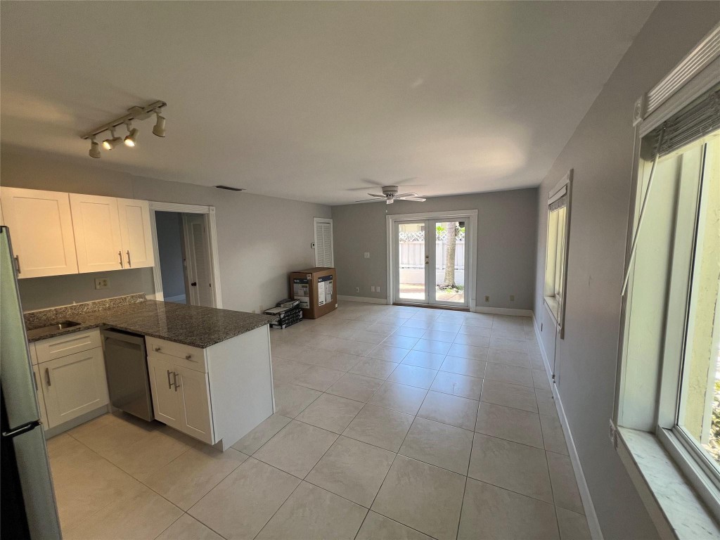 701 S Ocean Blvd 701-A