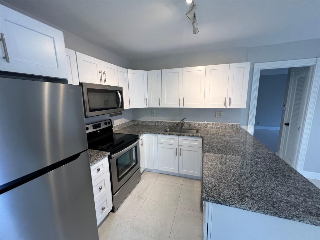 701 S Ocean Blvd 701-A