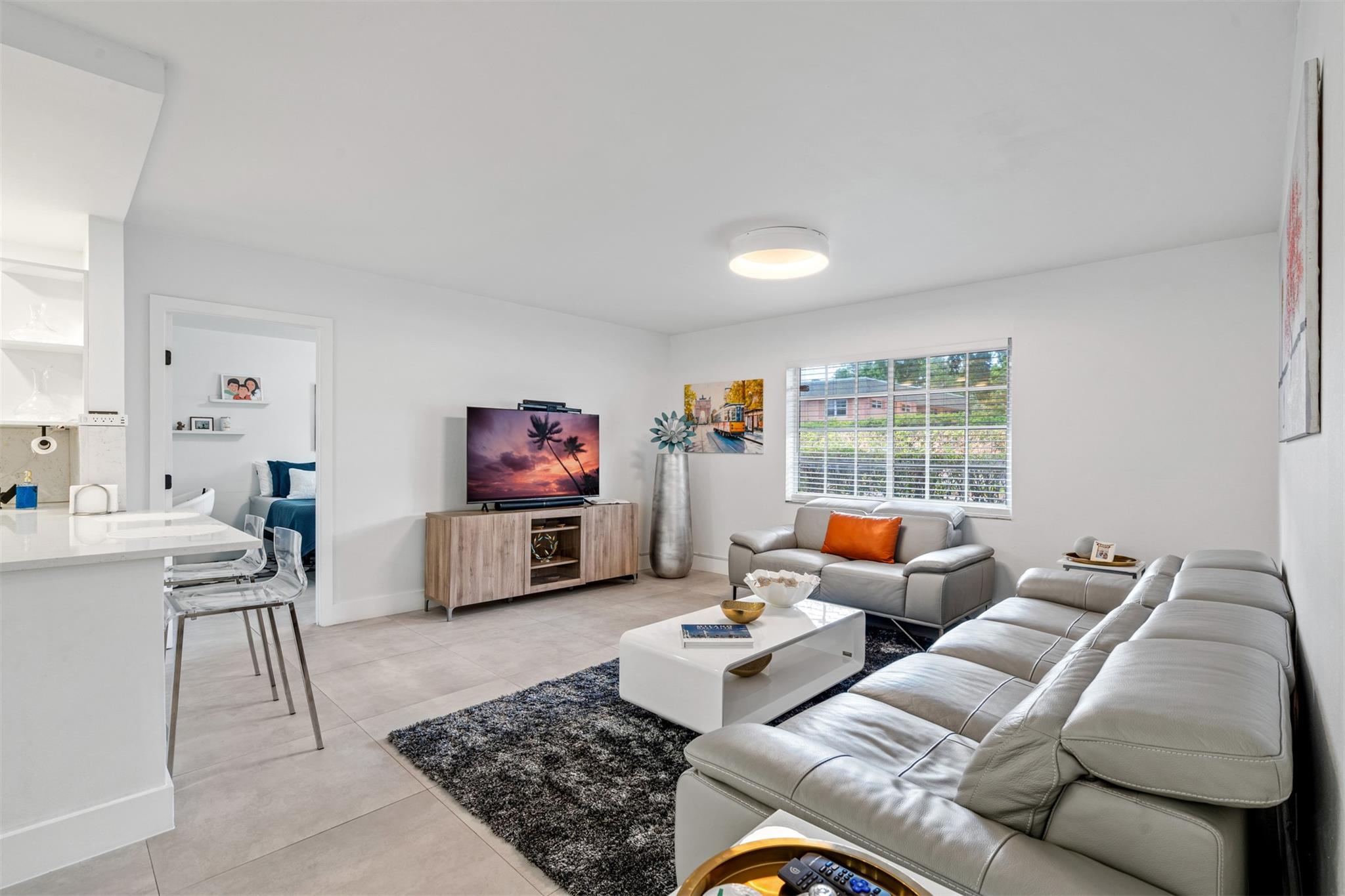 706 SE 2nd Avenue 335