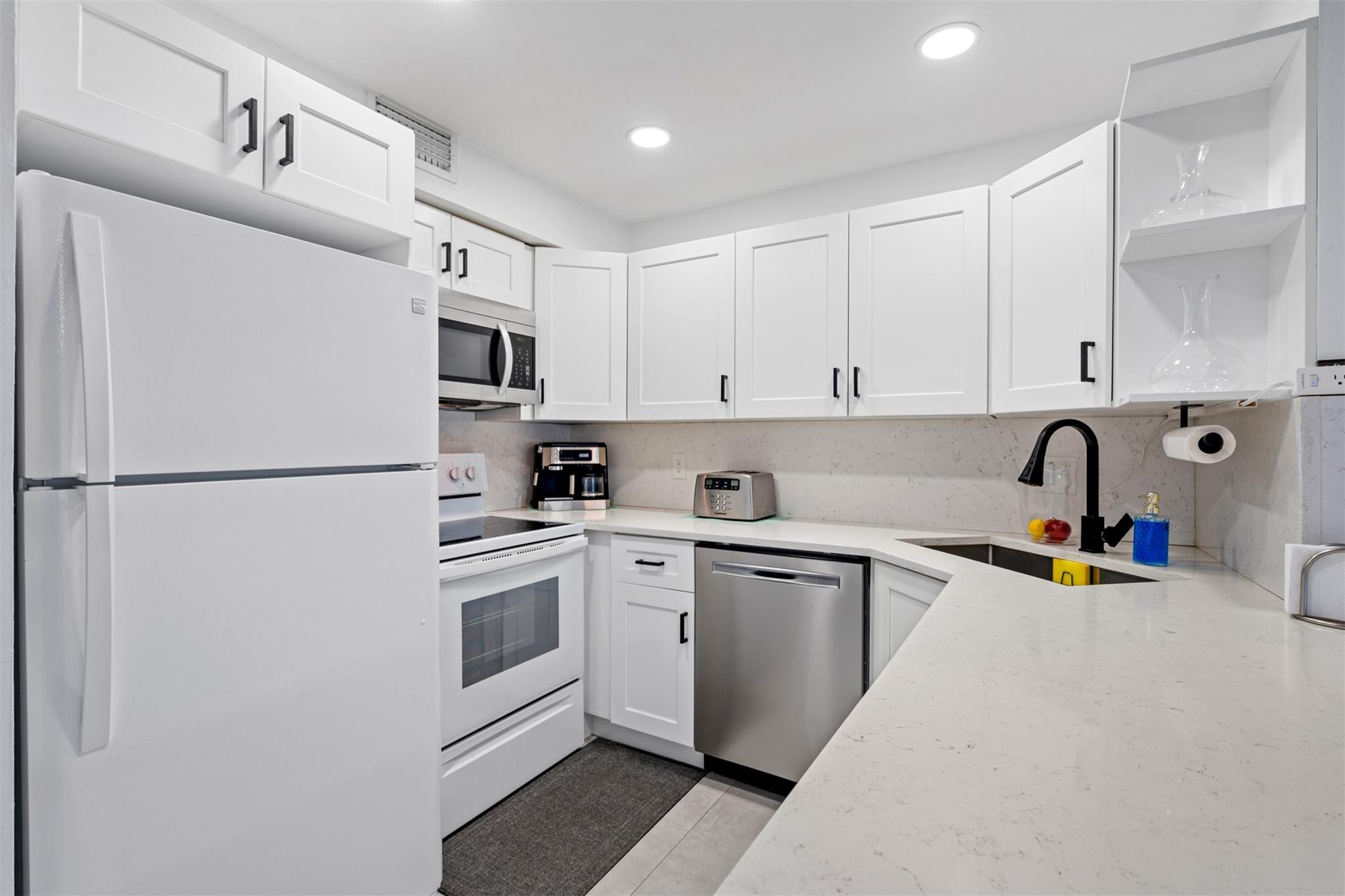 706 SE 2nd Avenue 335