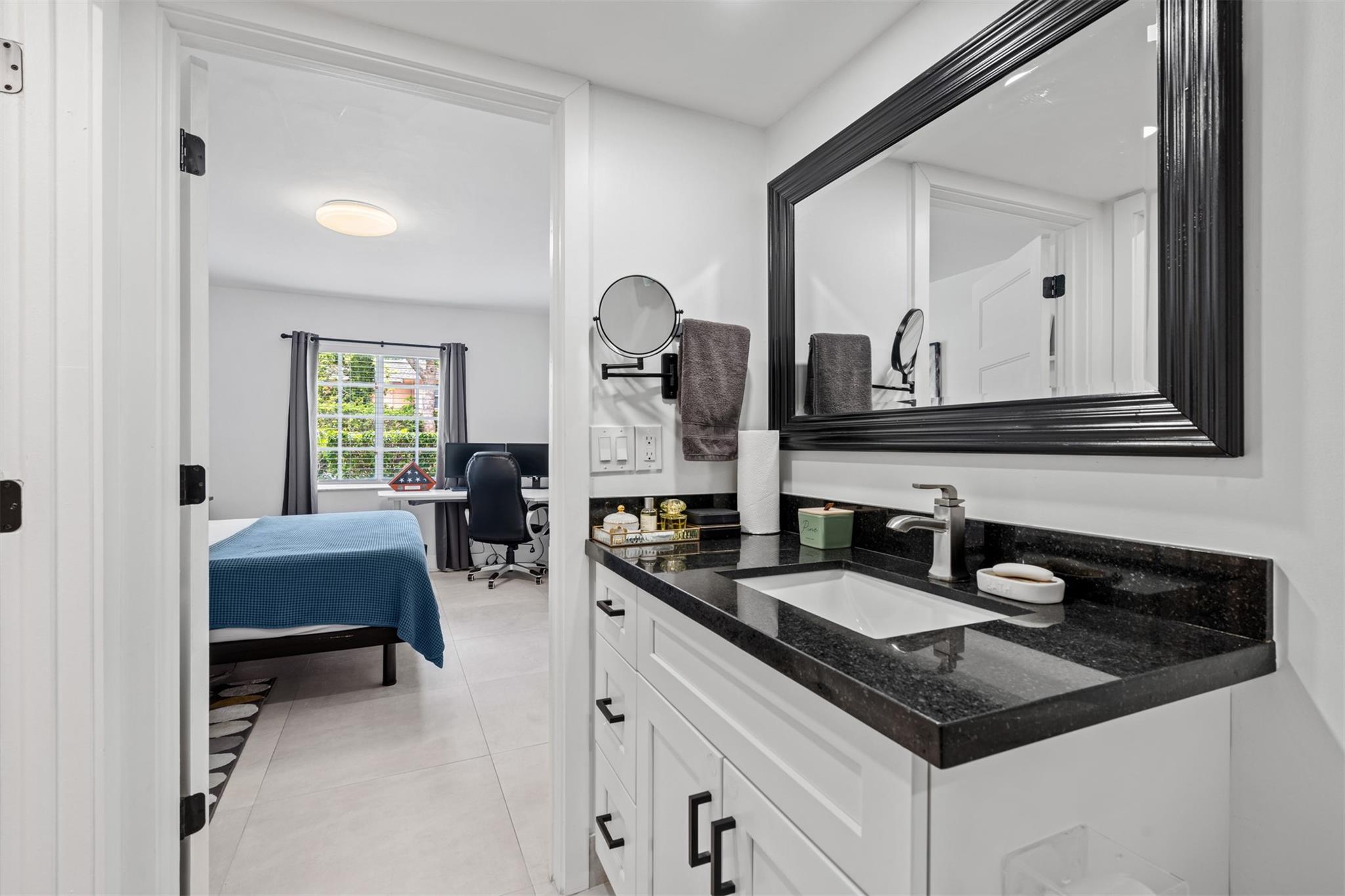 706 SE 2nd Avenue 335