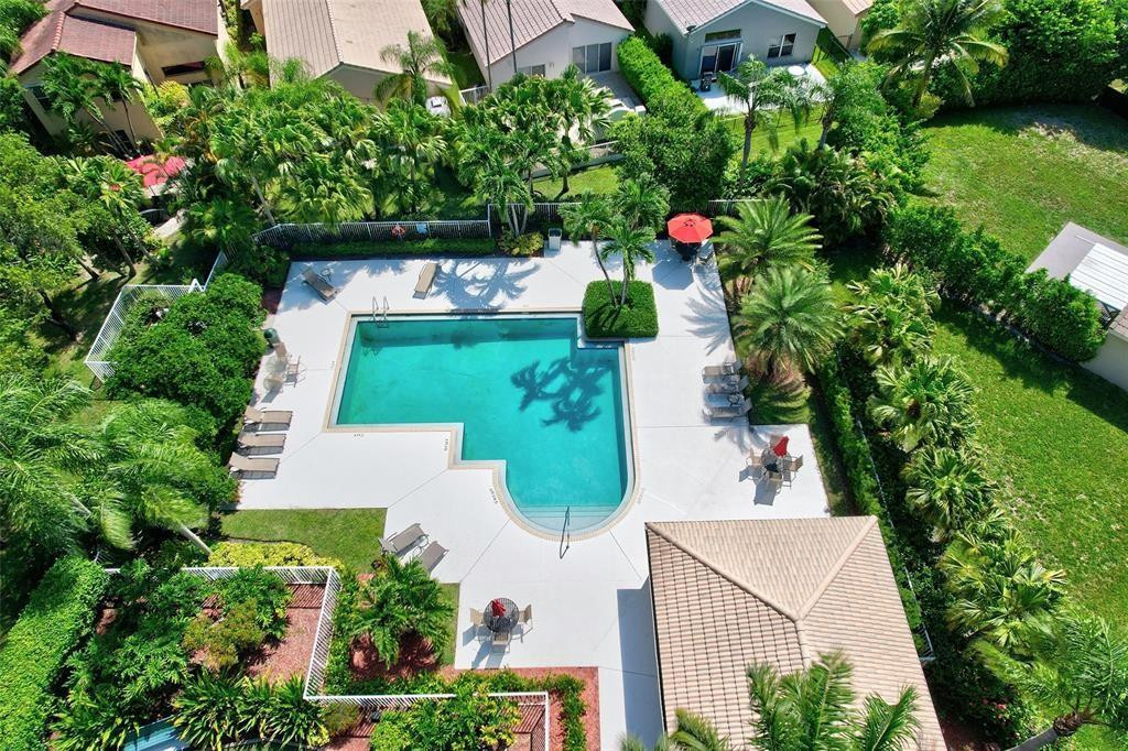 11600 NW 52nd Ct