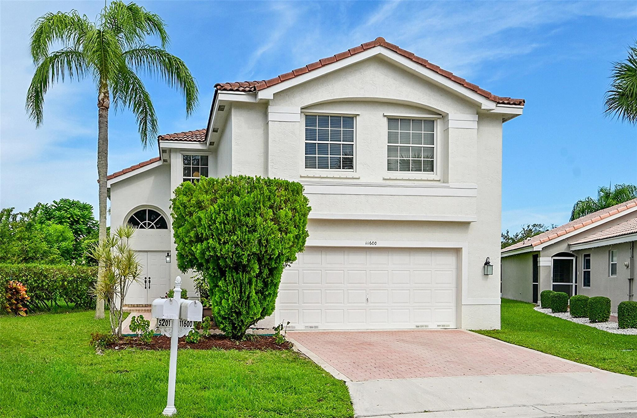 11600 NW 52nd Ct