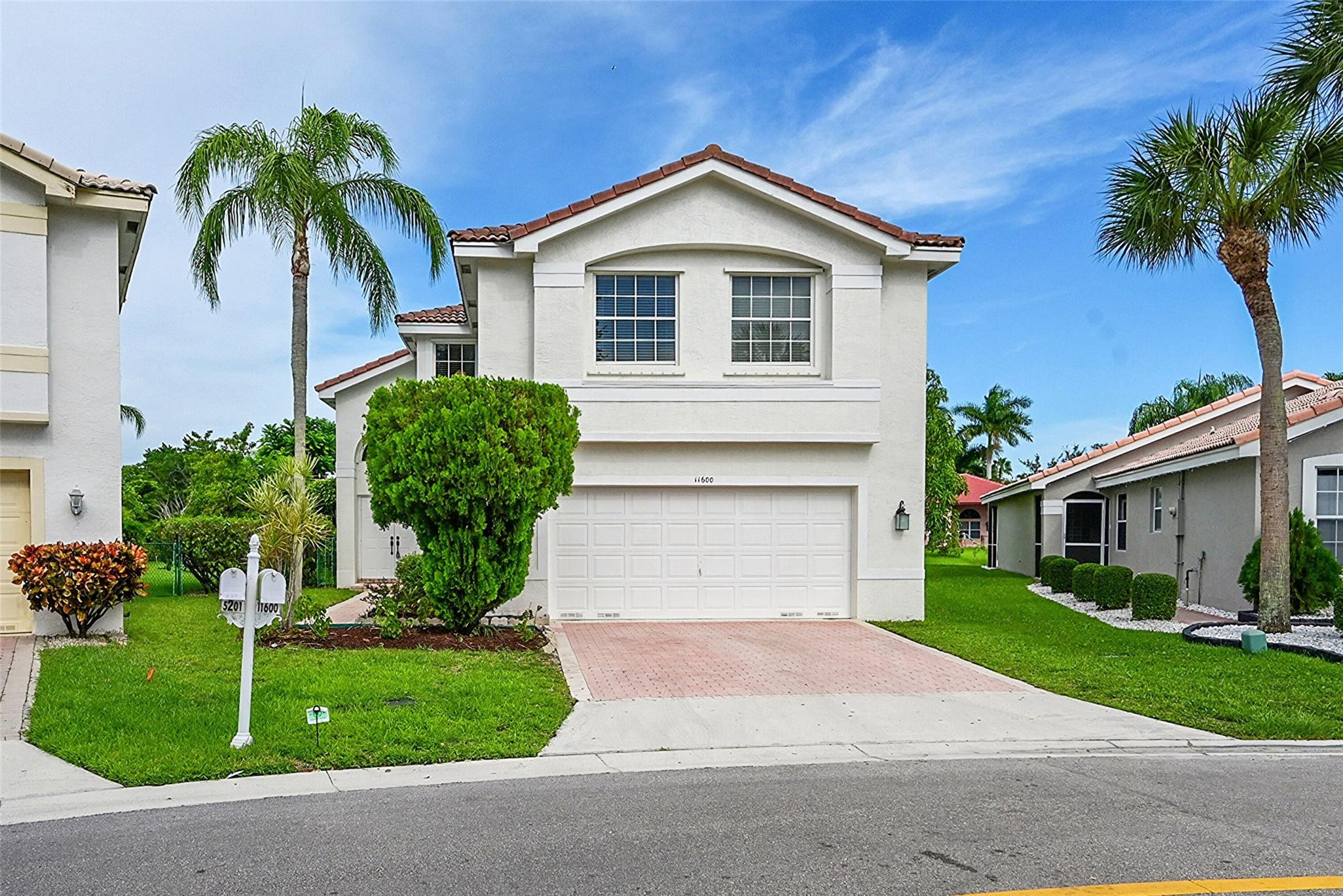 11600 NW 52nd Ct