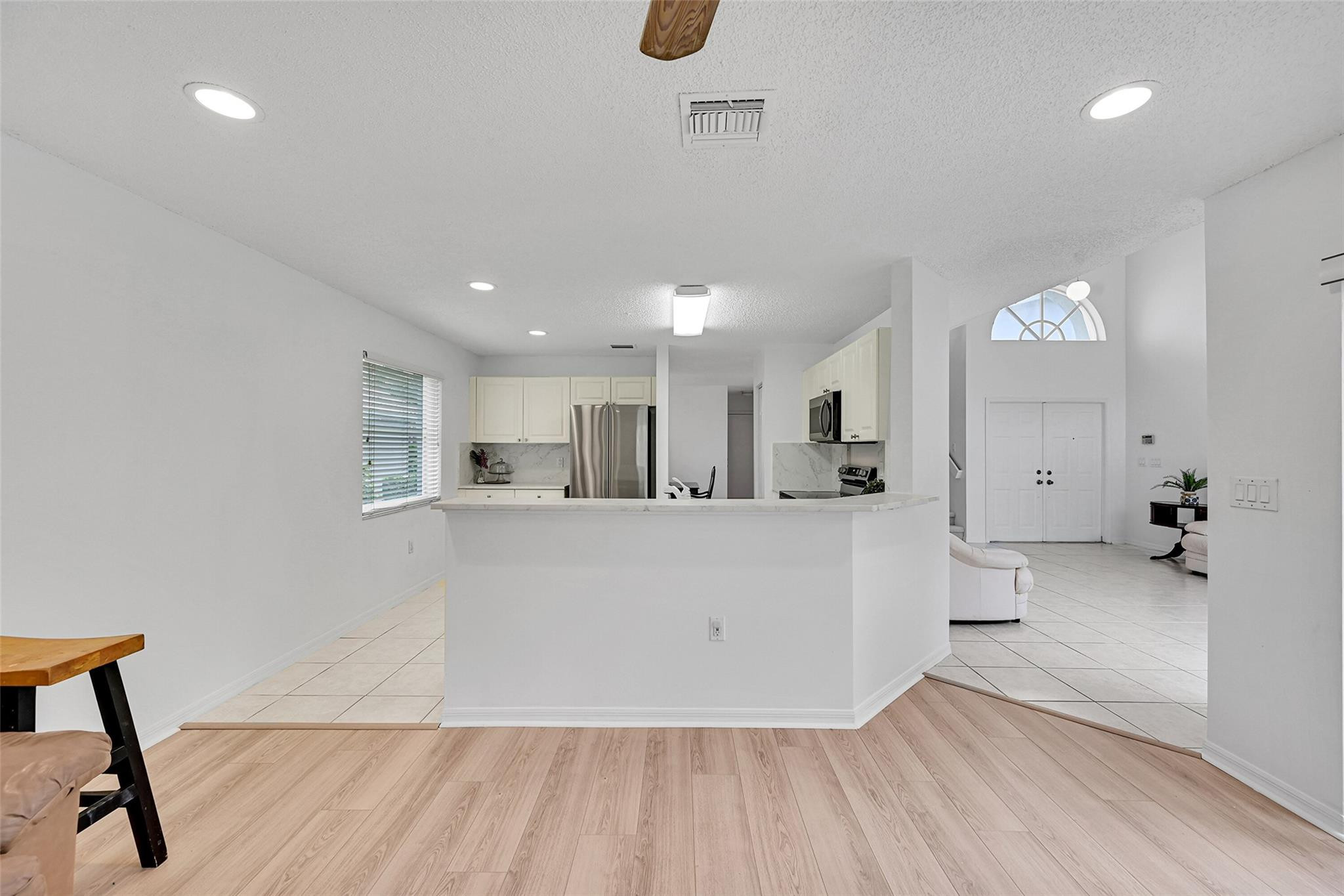 11600 NW 52nd Ct