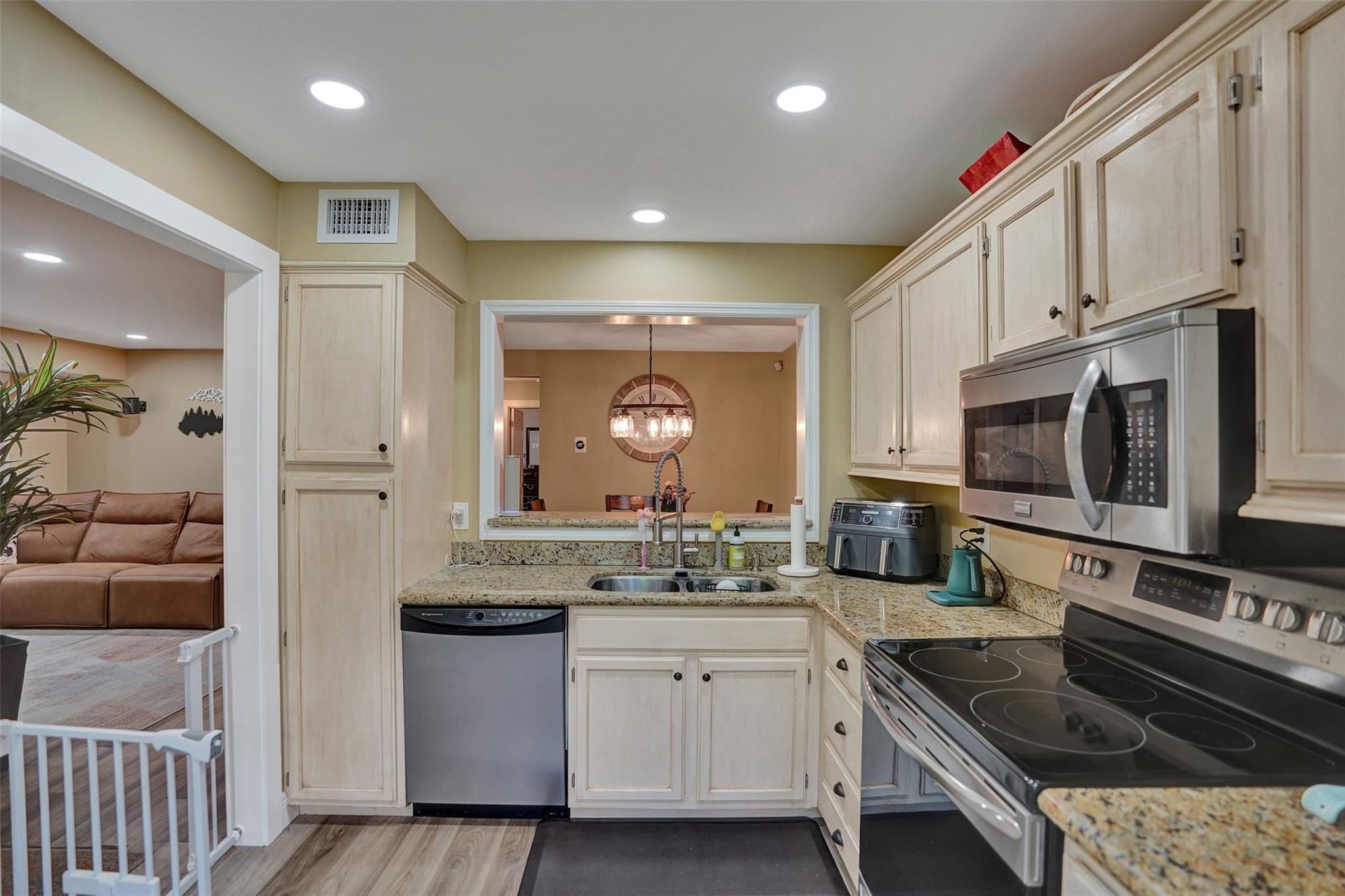 5063 Heatherhill Ln 20