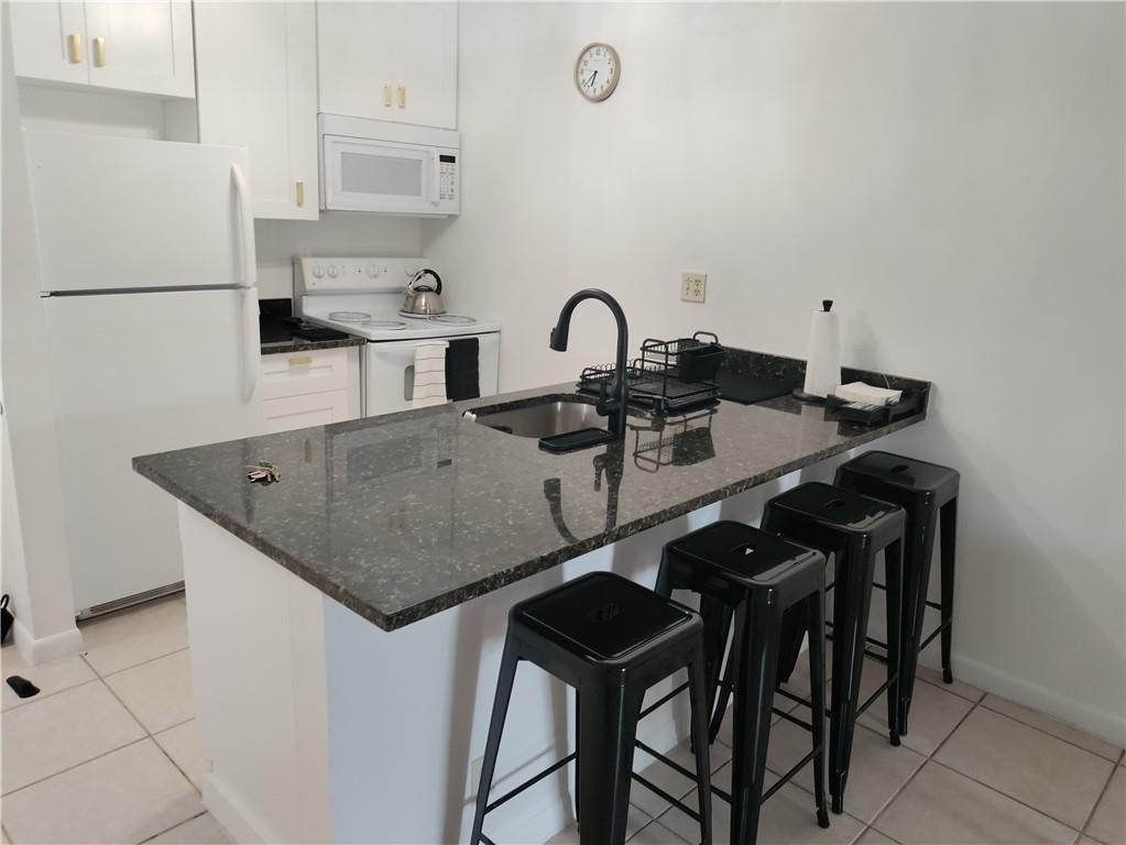 2771 Riverside Dr 207