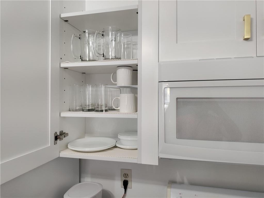 2771 Riverside Dr 207