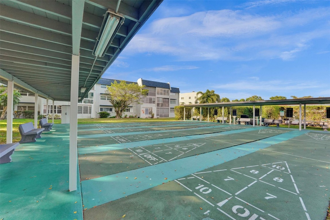 7817 Golf Circle Dr 106