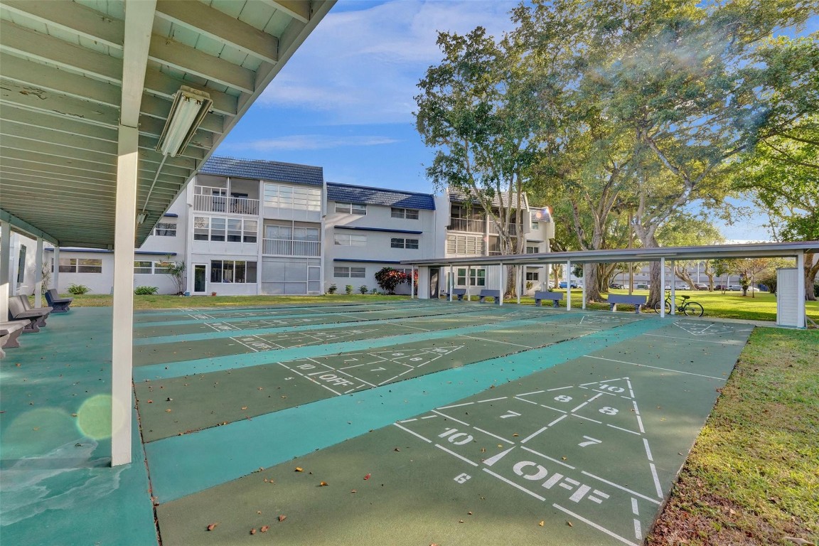 7817 Golf Circle Dr 106